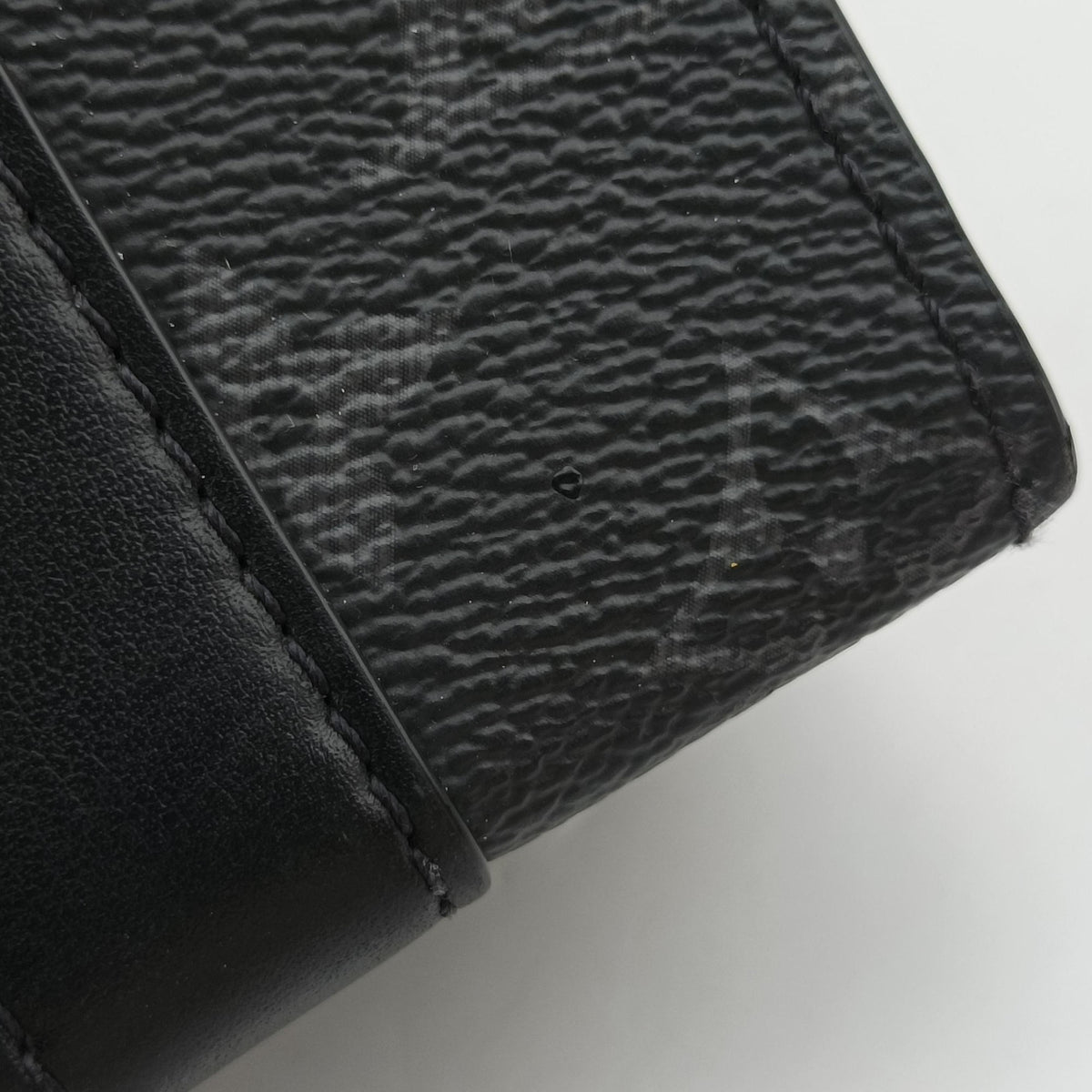 Pre-owned Louis Vuitton Sac Plat Mini Noir Monogram Eclipse M46453 shoulderbag | stylenewstar