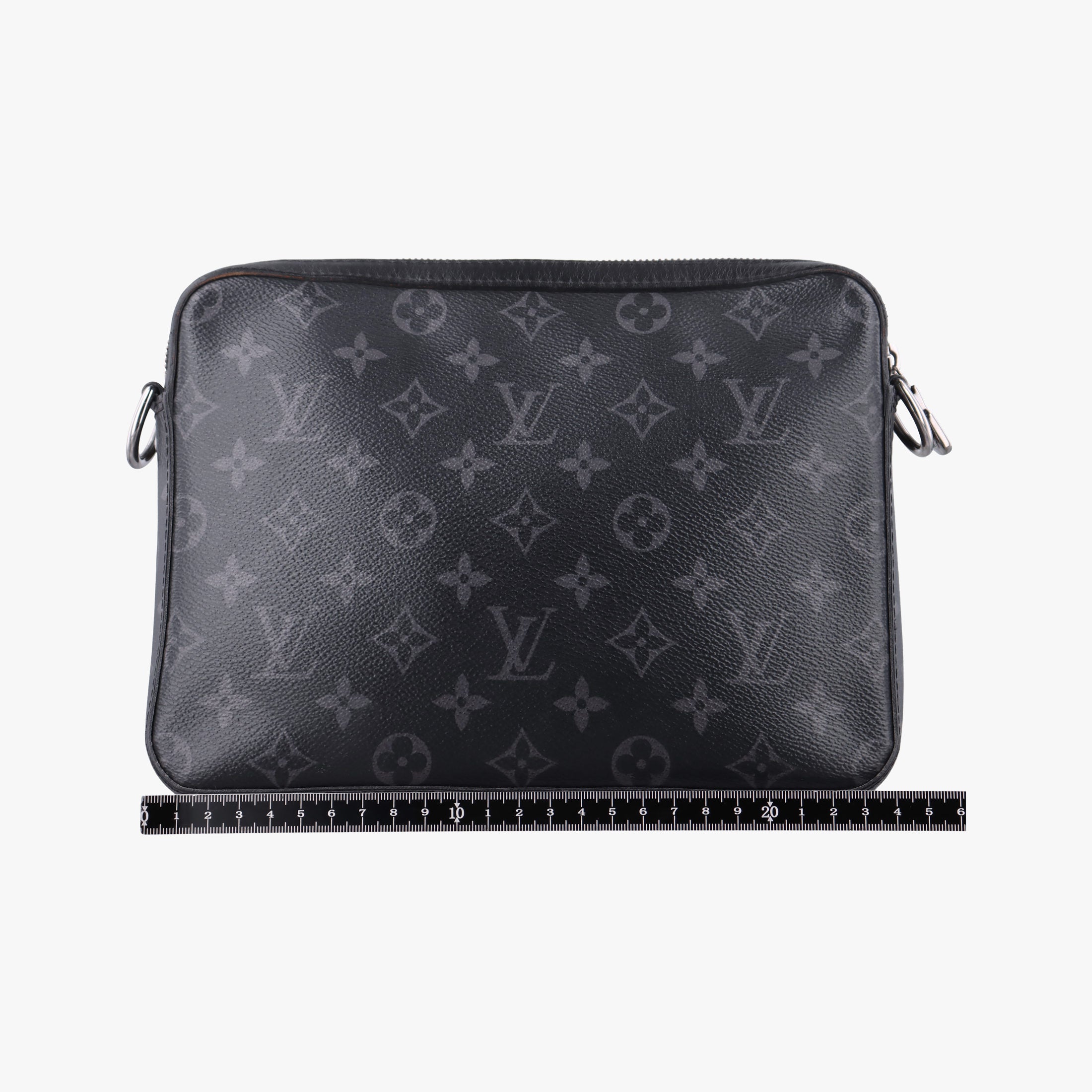 Pre-owned Louis Vuitton Trio Messenger Gris Monogram Shadow M46603 shoulderbag | stylenewstar