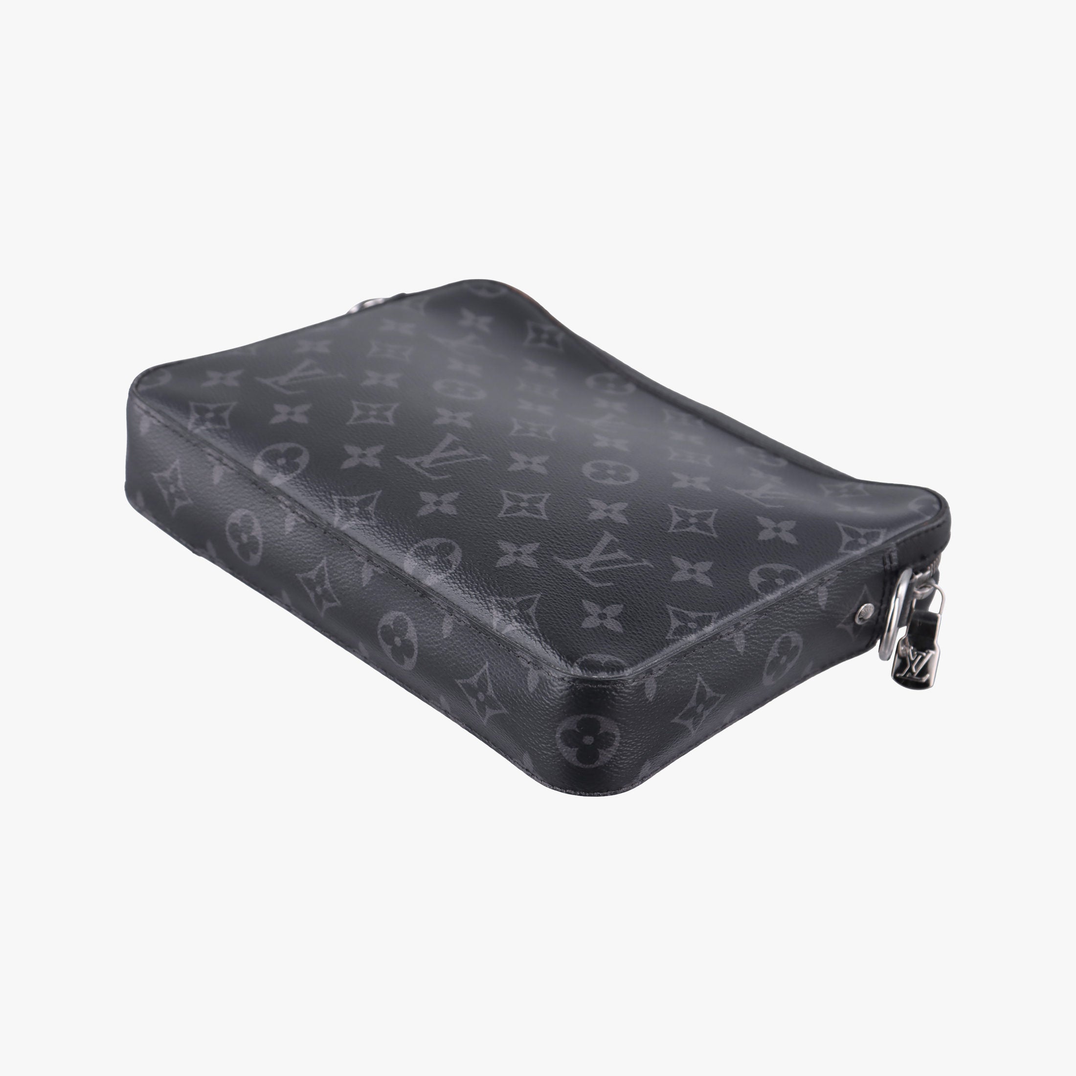 Pre-owned Louis Vuitton Trio Messenger Gris Monogram Shadow M46603 shoulderbag | stylenewstar