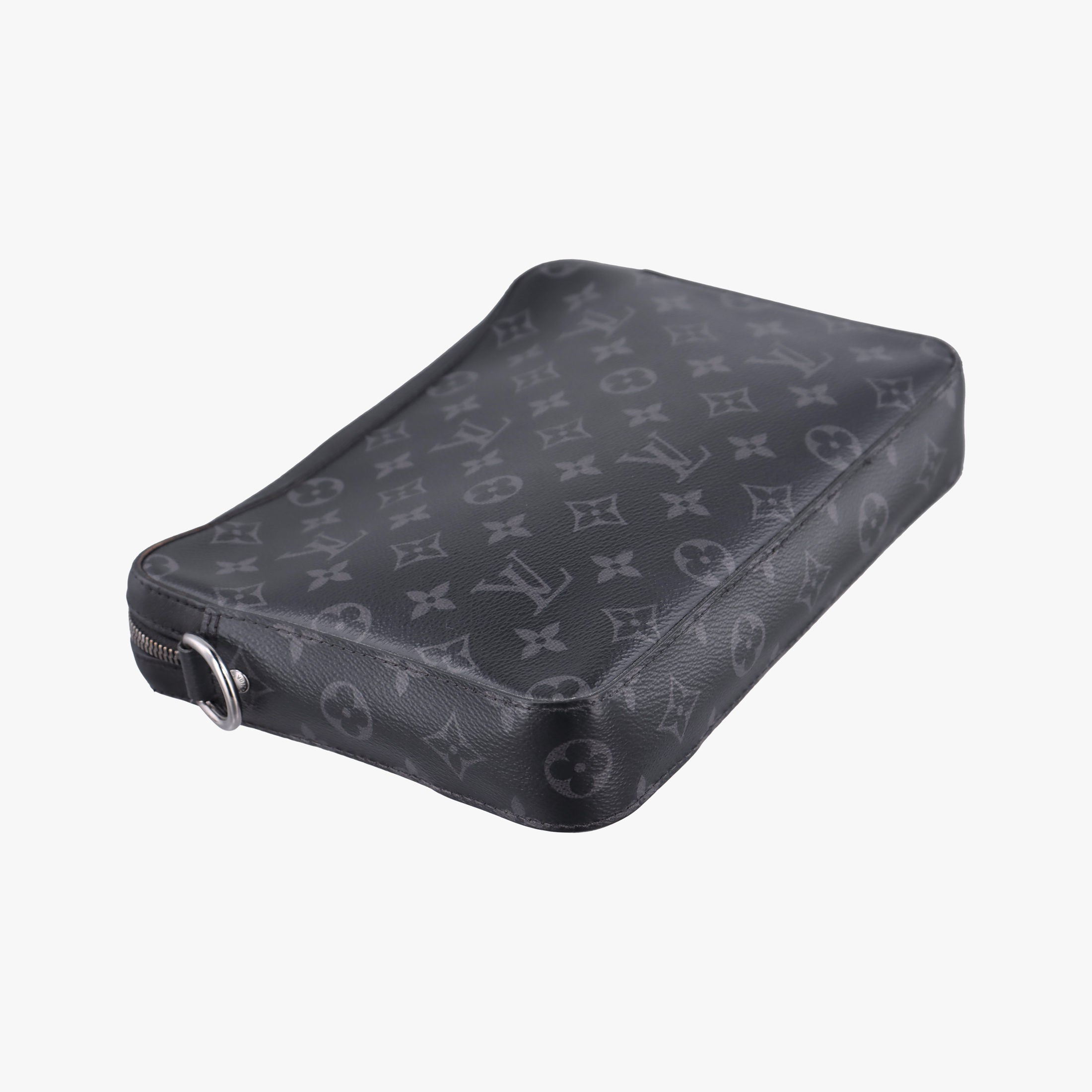 Pre-owned Louis Vuitton Trio Messenger Gris Monogram Shadow M46603 shoulderbag | stylenewstar