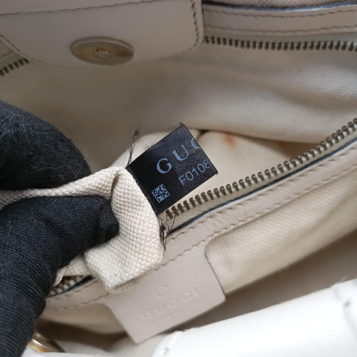 Pre-owned Gucci GG Running White×Beige Canvas×Leather 247183 handbag | stylenewstar