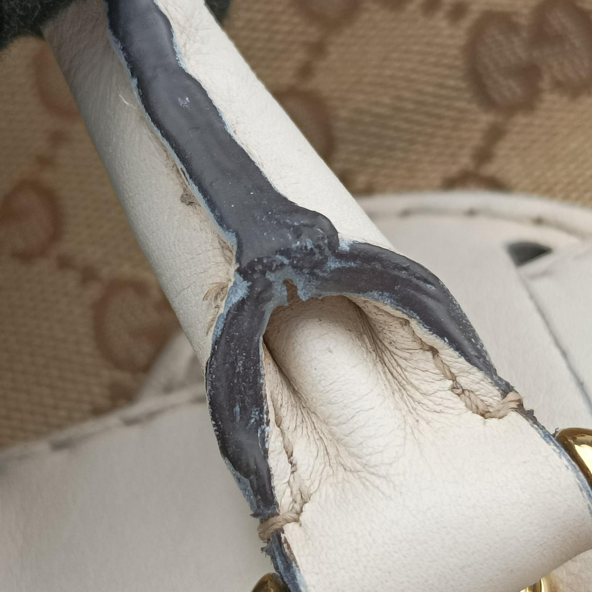 Pre-owned Gucci GG Running White×Beige Canvas×Leather 247183 handbag | stylenewstar