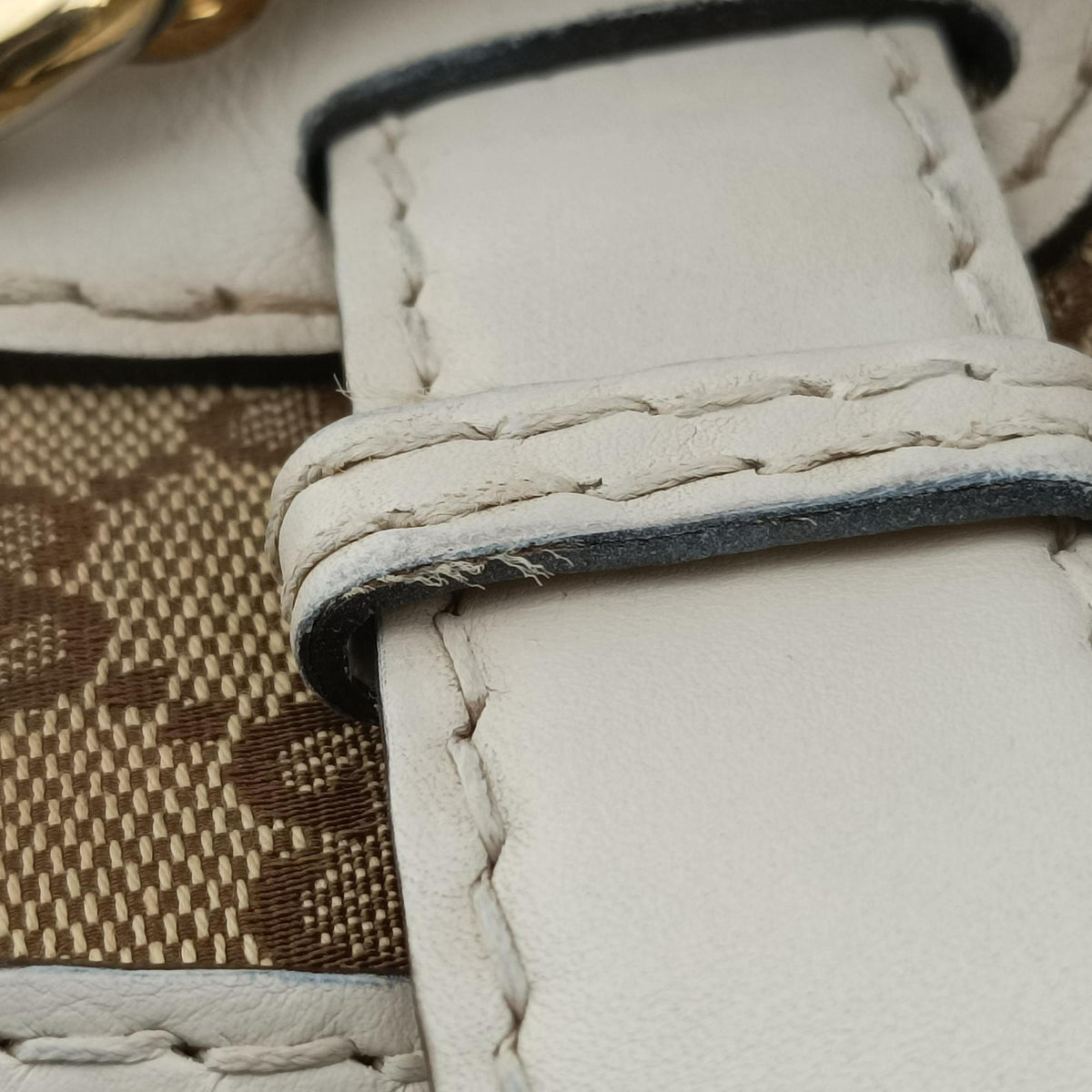 Pre-owned Gucci GG Running White×Beige Canvas×Leather 247183 handbag | stylenewstar