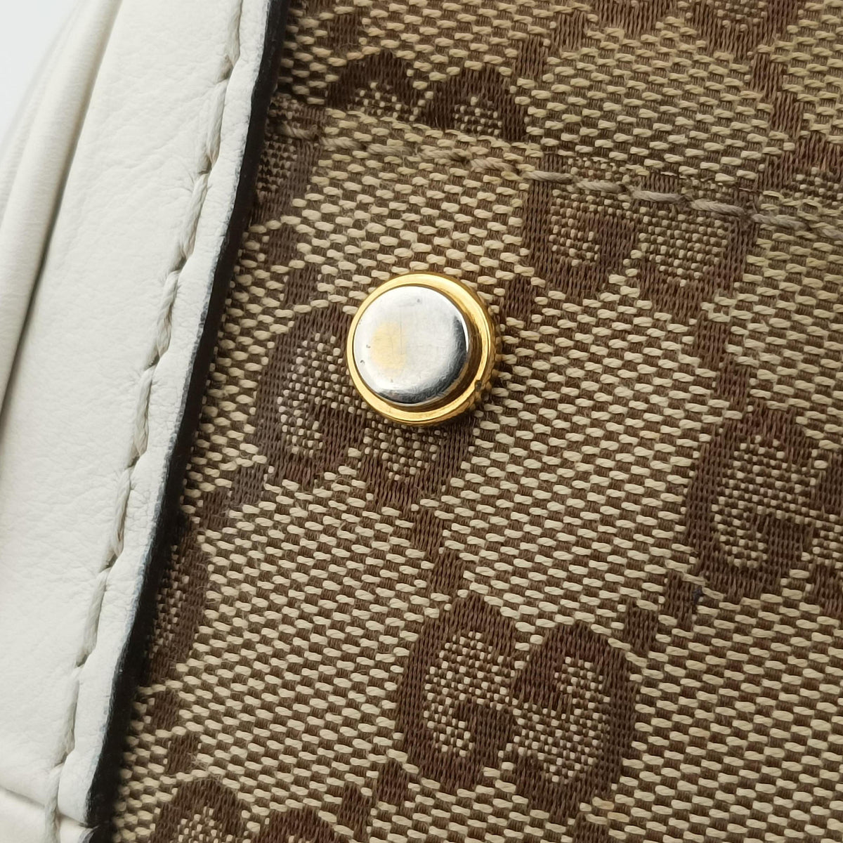 Pre-owned Gucci GG Running White×Beige Canvas×Leather 247183 handbag | stylenewstar