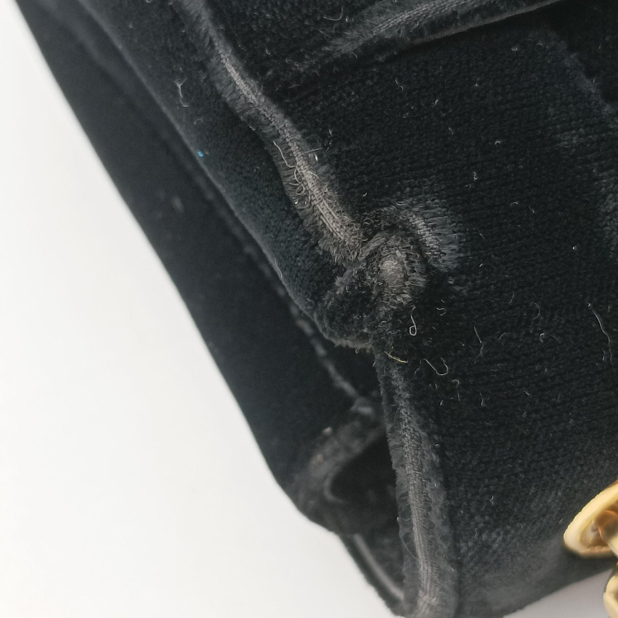 Vintage Yves Saint Laurent VICKY Black velour 538439 shoulderbag | stylenewstar