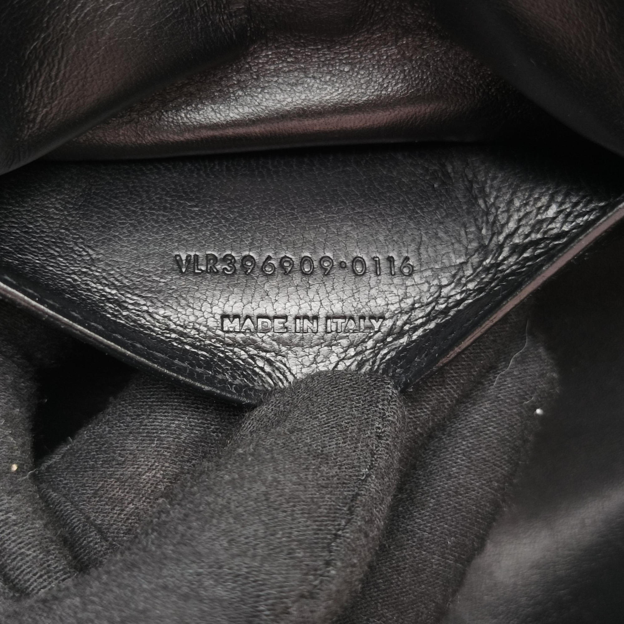 Pre-owned Yves Saint Laurent Monogram Envelope Black Leather 396909 shoulderbag | stylenewstar