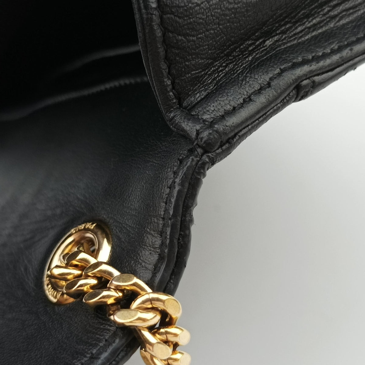 Pre-owned Yves Saint Laurent Monogram Envelope Black Leather 396909 shoulderbag | stylenewstar