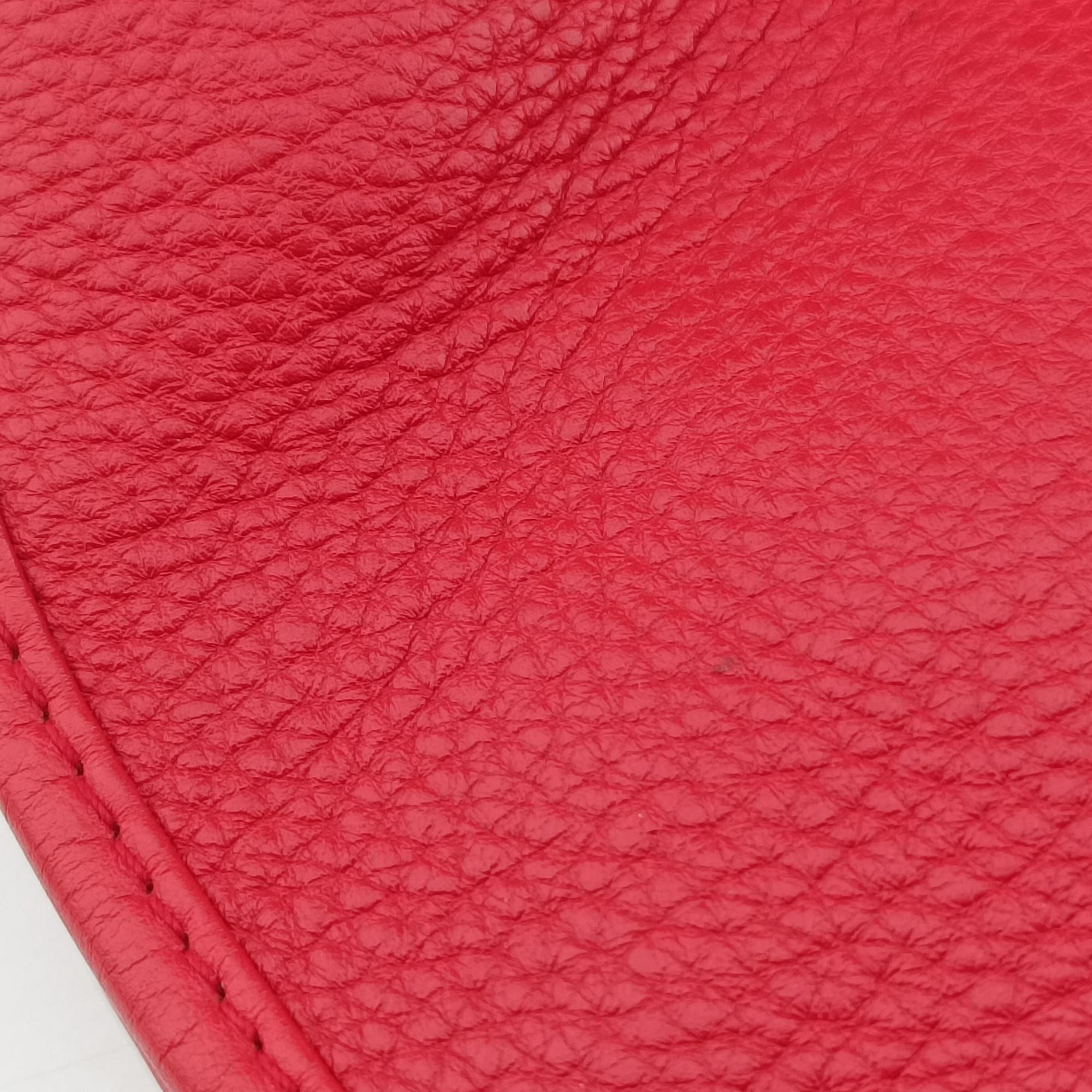 Pre-owned Christian Dior Hobo Red Leather  handbag | stylenewstar