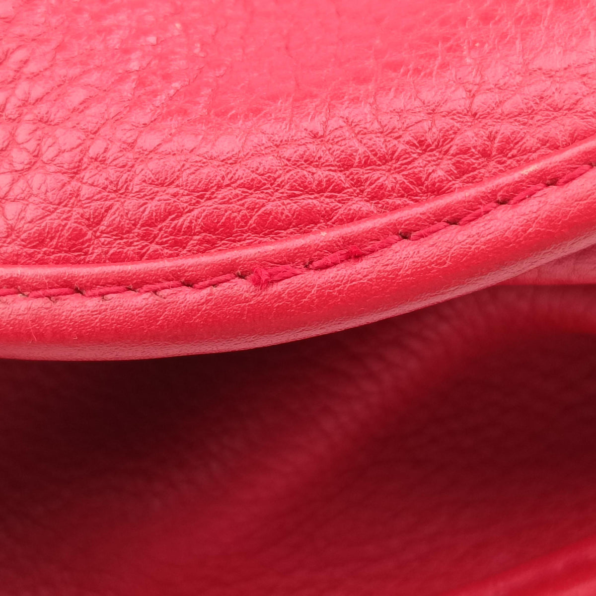 Pre-owned Christian Dior Hobo Red Leather  handbag | stylenewstar