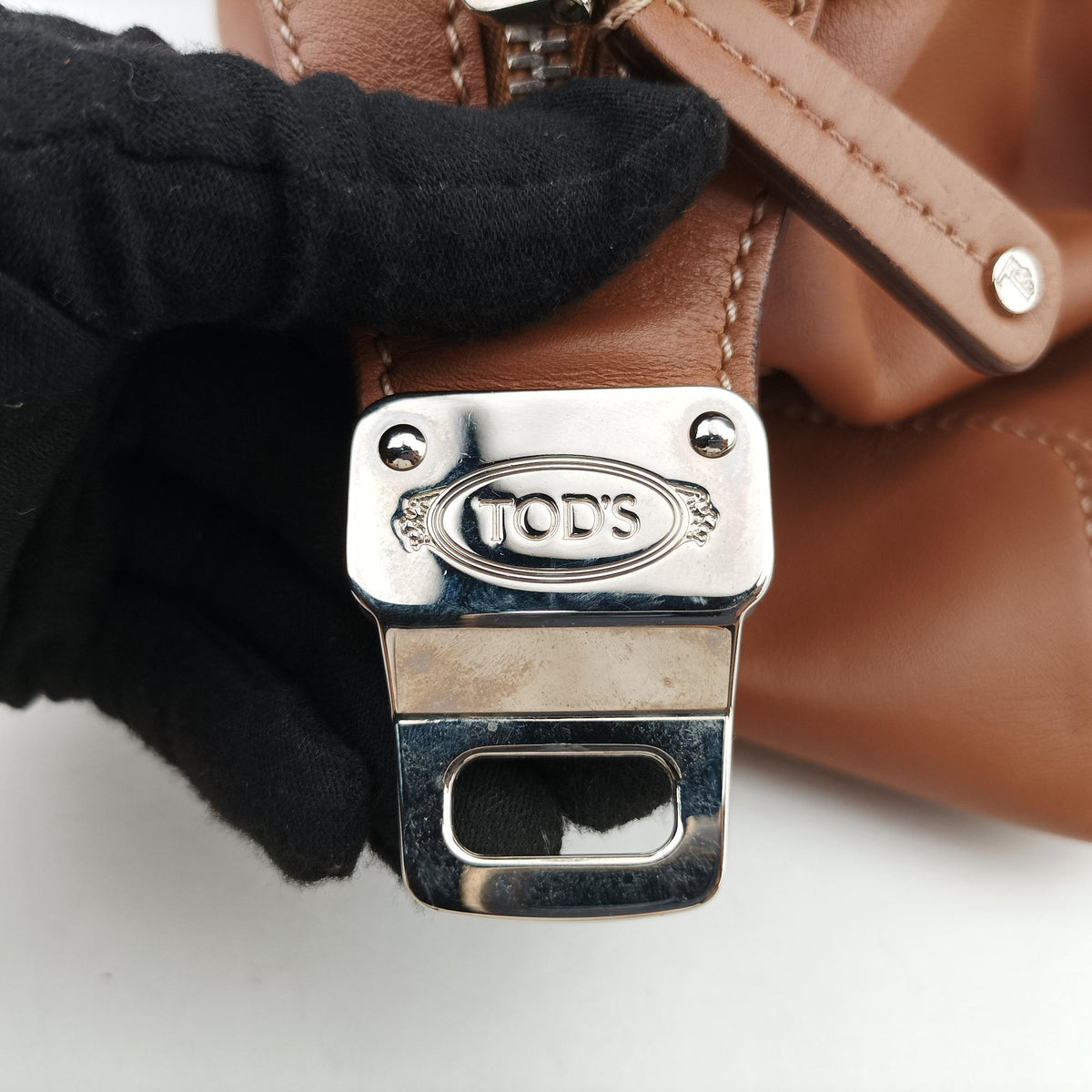 Secondhand TODS D Styling Brown Leather  shoulderbag | stylenewstar
