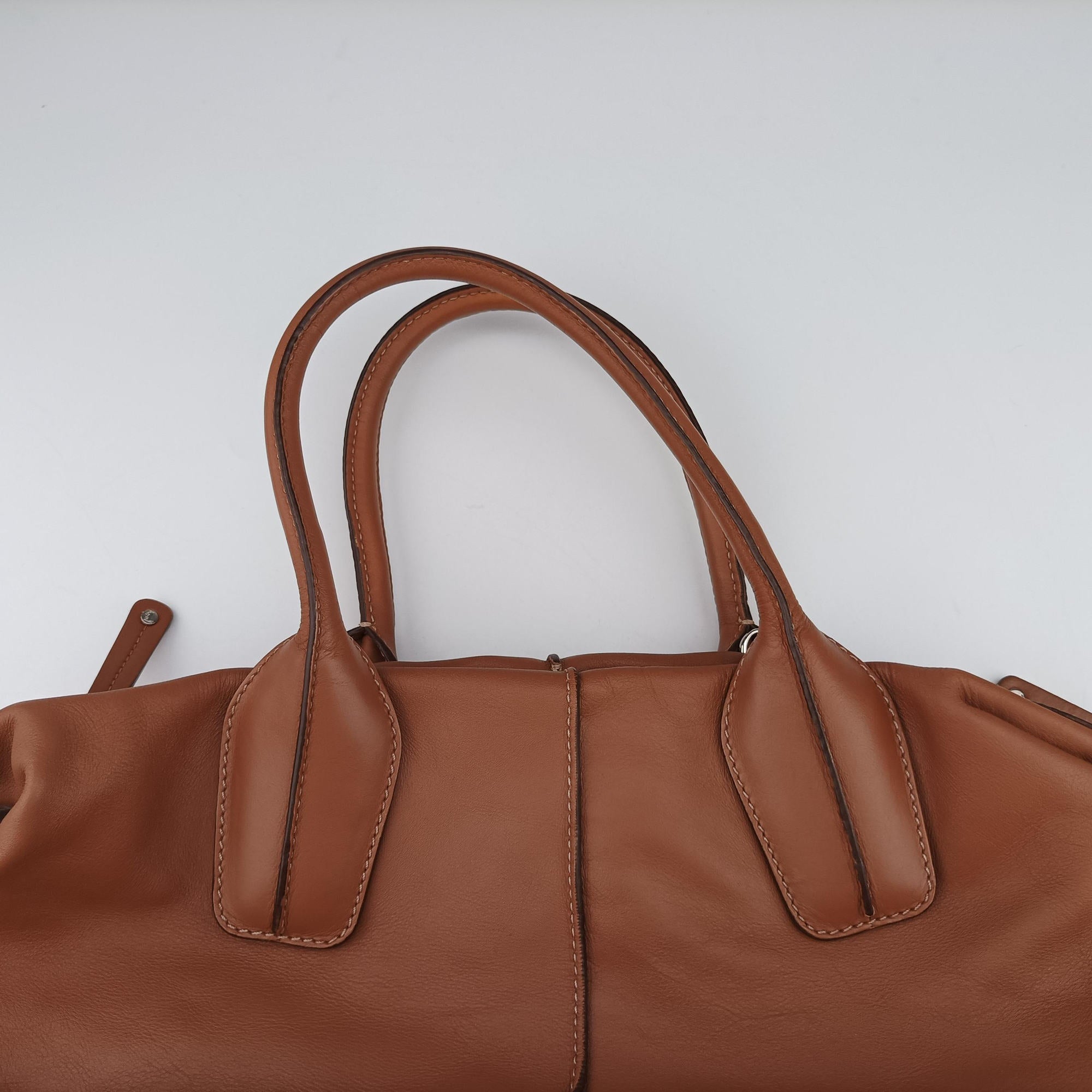 Secondhand TODS D Styling Brown Leather  shoulderbag | stylenewstar