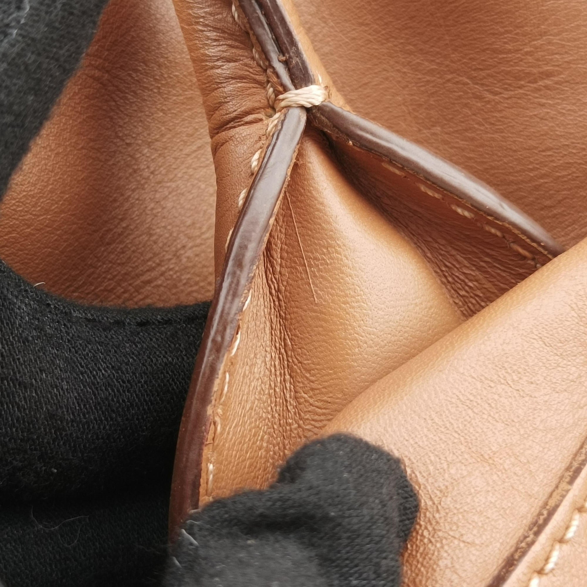 Secondhand TODS D Styling Brown Leather  shoulderbag | stylenewstar