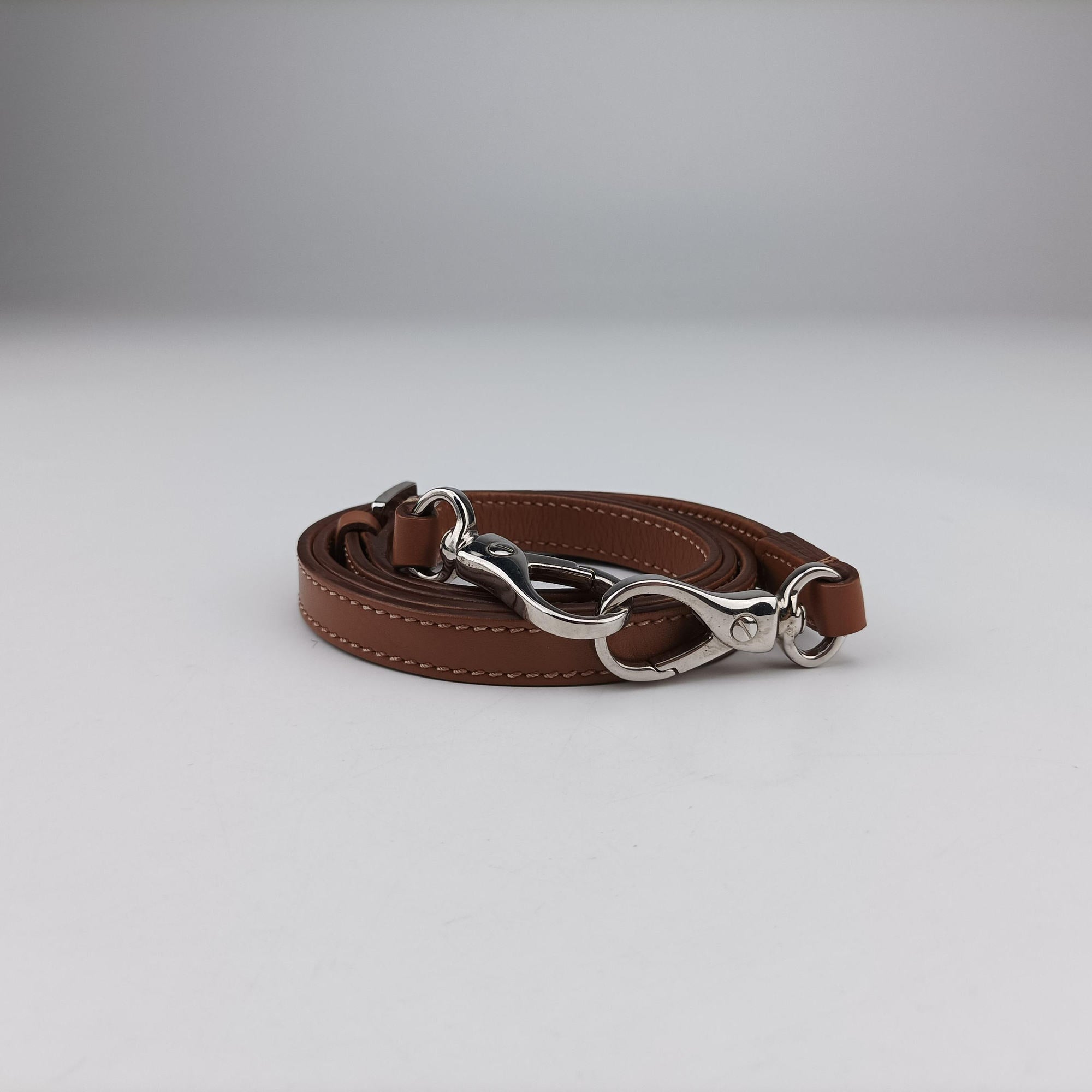 Secondhand TODS D Styling Brown Leather  shoulderbag | stylenewstar