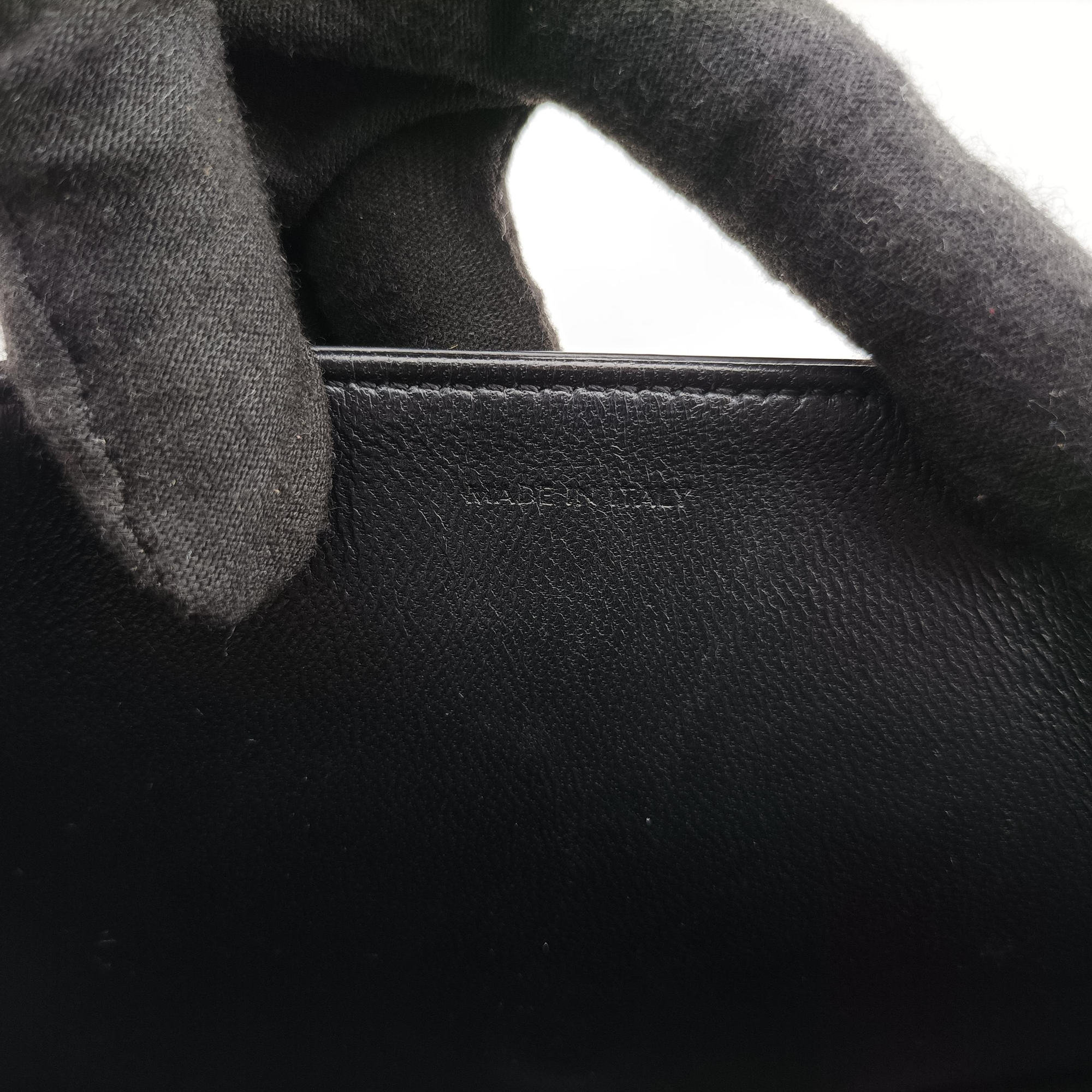 Pre-owned Celine Triomphe Chain Black Leather  shoulderbag | stylenewstar