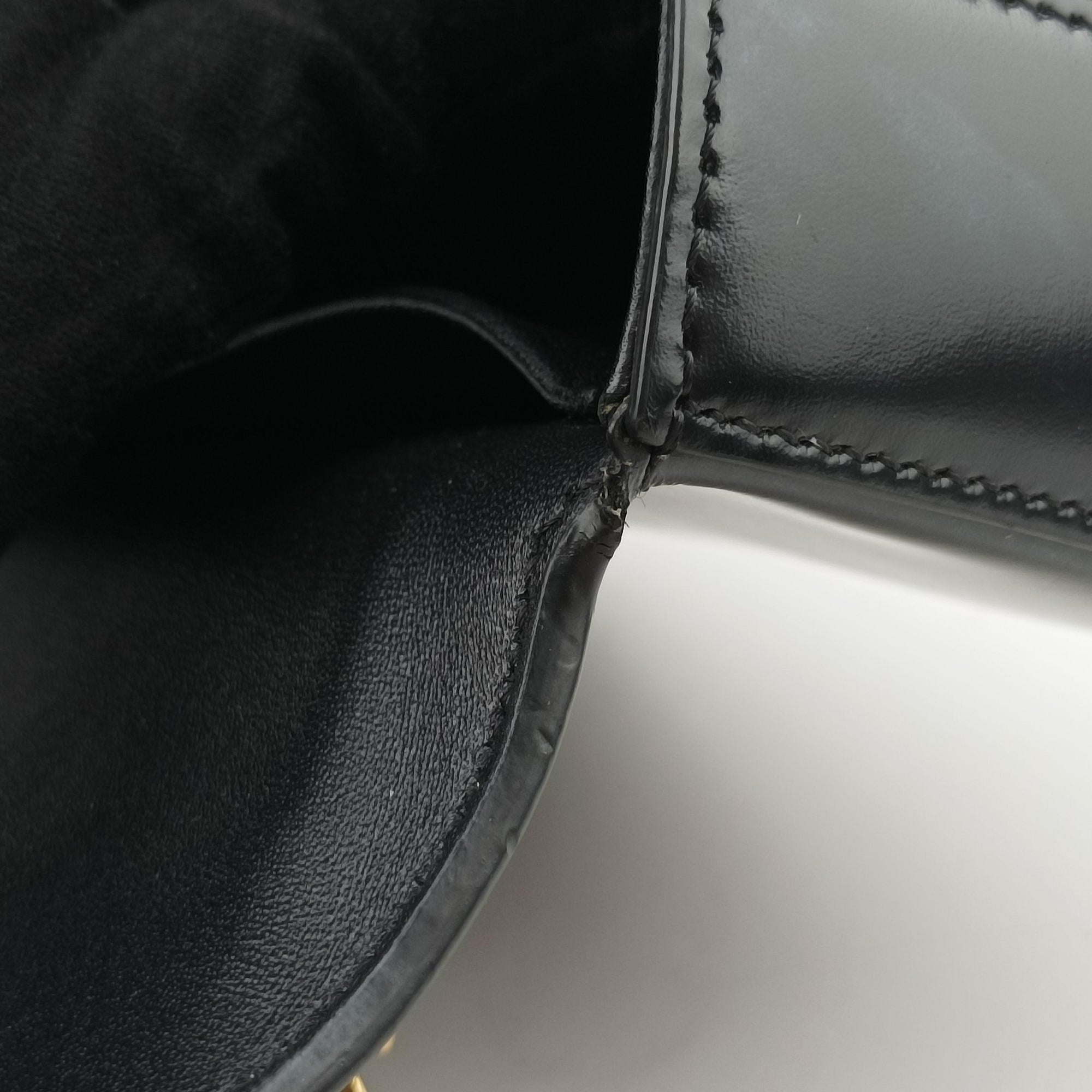Pre-owned Celine Triomphe Chain Black Leather  shoulderbag | stylenewstar