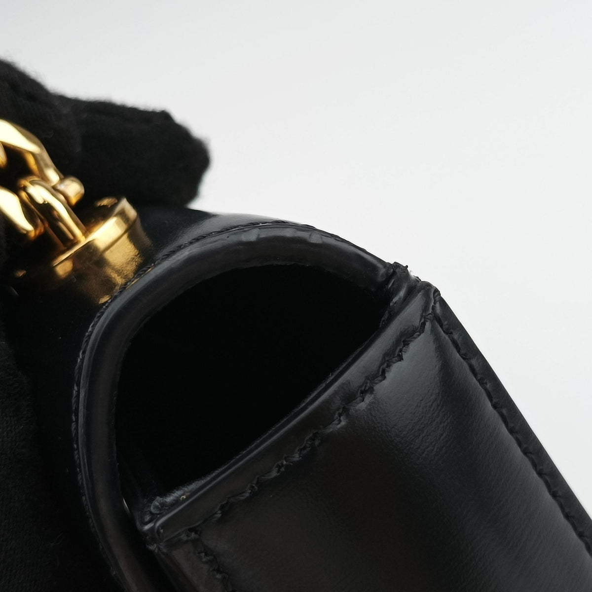 Pre-owned Celine Triomphe Chain Black Leather  shoulderbag | stylenewstar