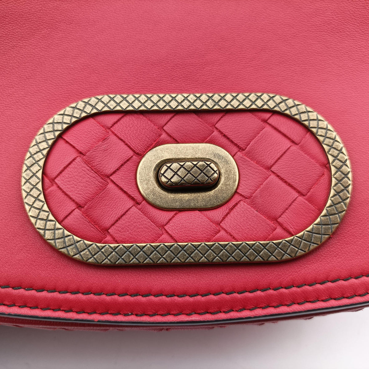 Vintage Bottega Veneta Luna Intrecciato Red lambskin  shoulderbag | stylenewstar