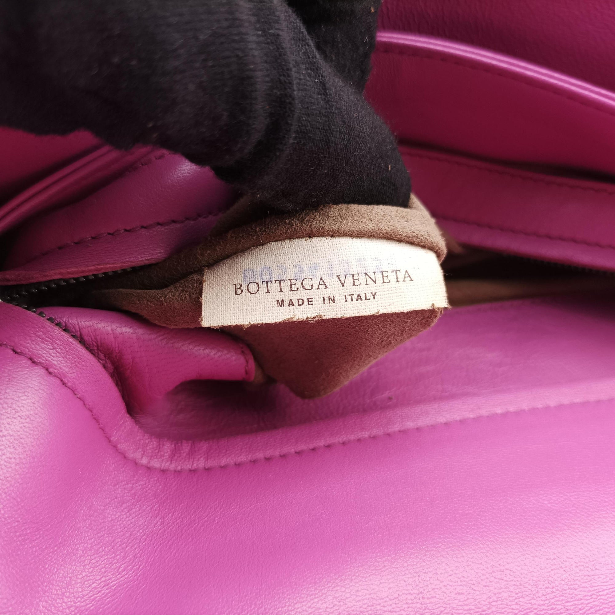 Pre-owned Bottega Veneta Intrecciato Olimpia Pink lambskin  shoulderbag | stylenewstar
