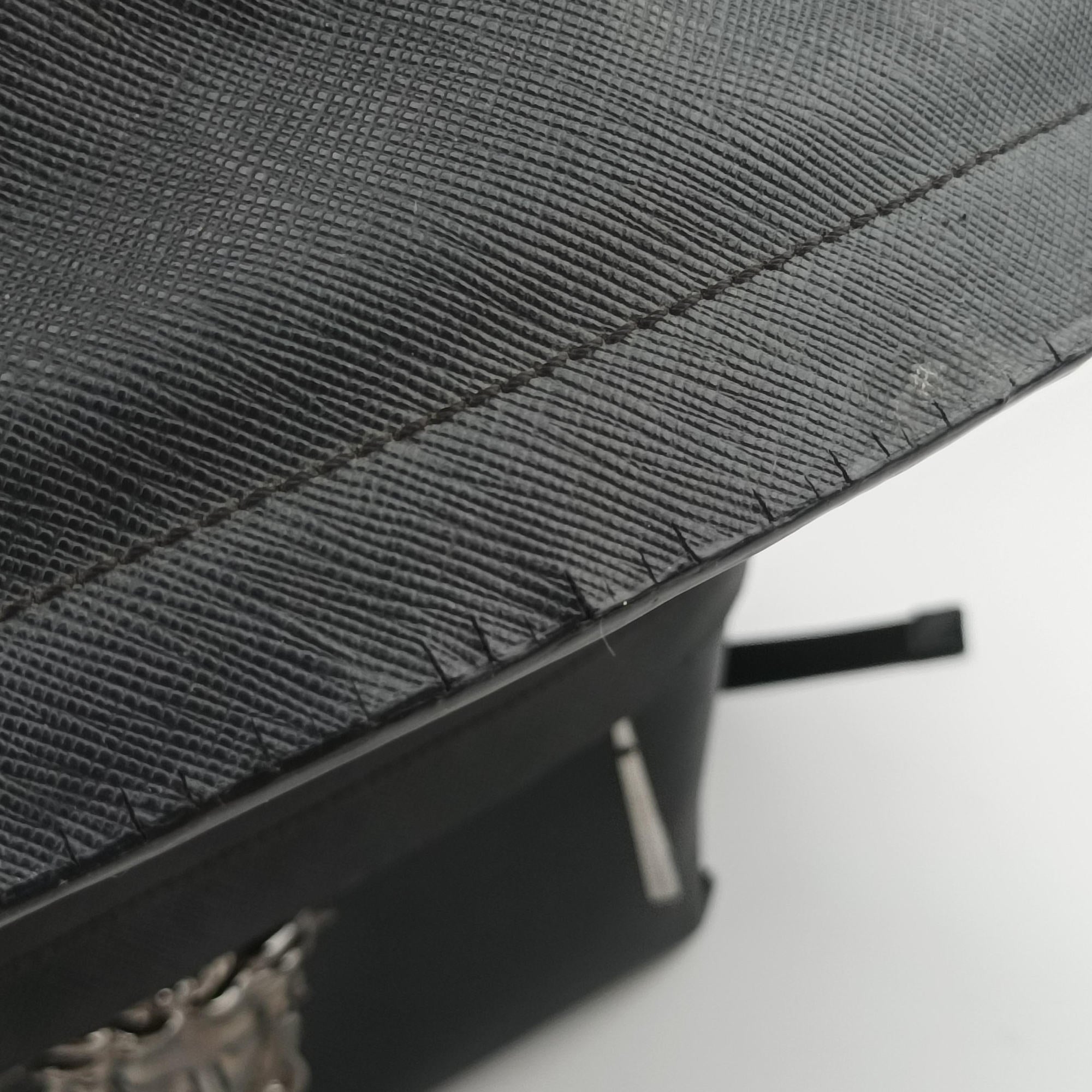 Pre-owned VERSACE La Medusa Black Leather  backpack/rucksack | stylenewstar