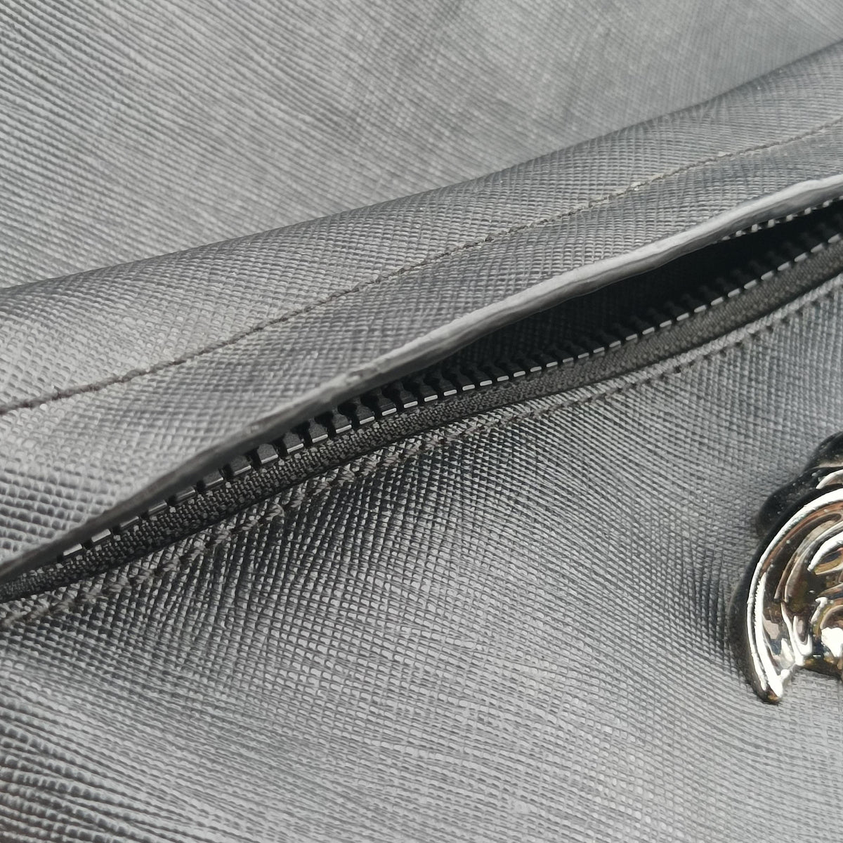 Pre-owned VERSACE La Medusa Black Leather  backpack/rucksack | stylenewstar