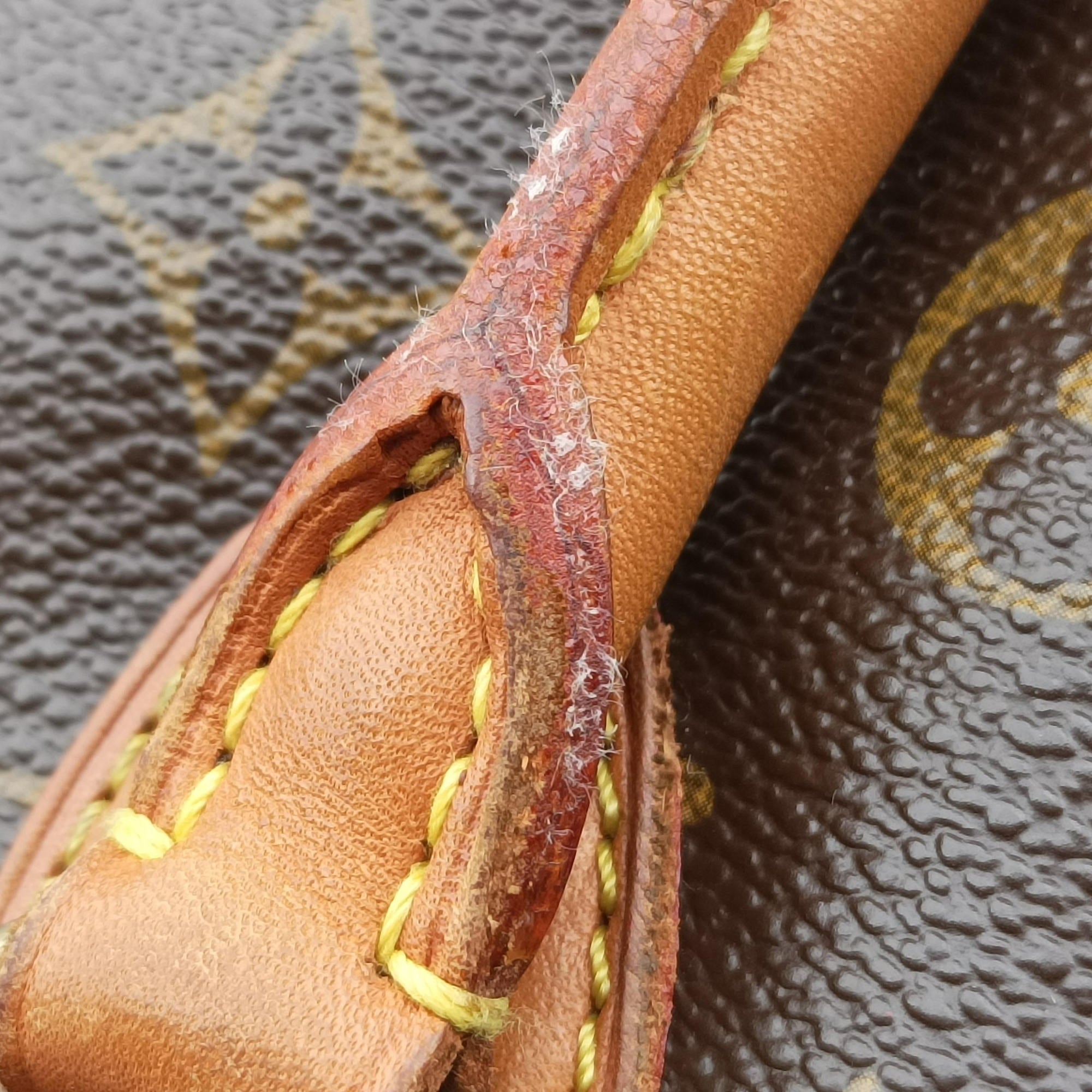Pre-owned Louis Vuitton LOCKIT Brown Monogram Canvas M40103 handbag | stylenewstar