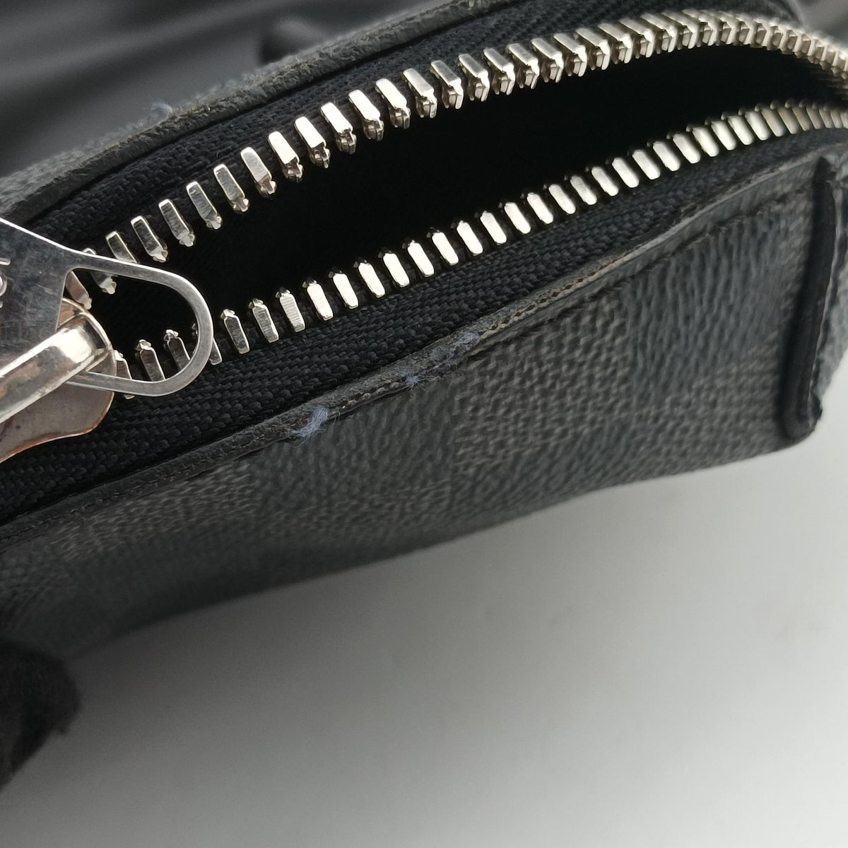 Pre-owned Louis Vuitton Porte-Documents Jour NM Noir Damier Graphite N48260 shoulderbag | stylenewstar
