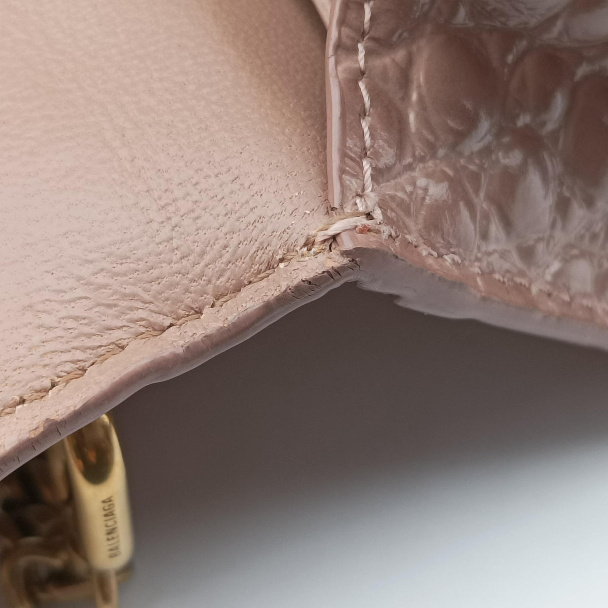 Pre-owned Balenciaga Hourglass mini Beige leather  shoulderbag | stylenewstar