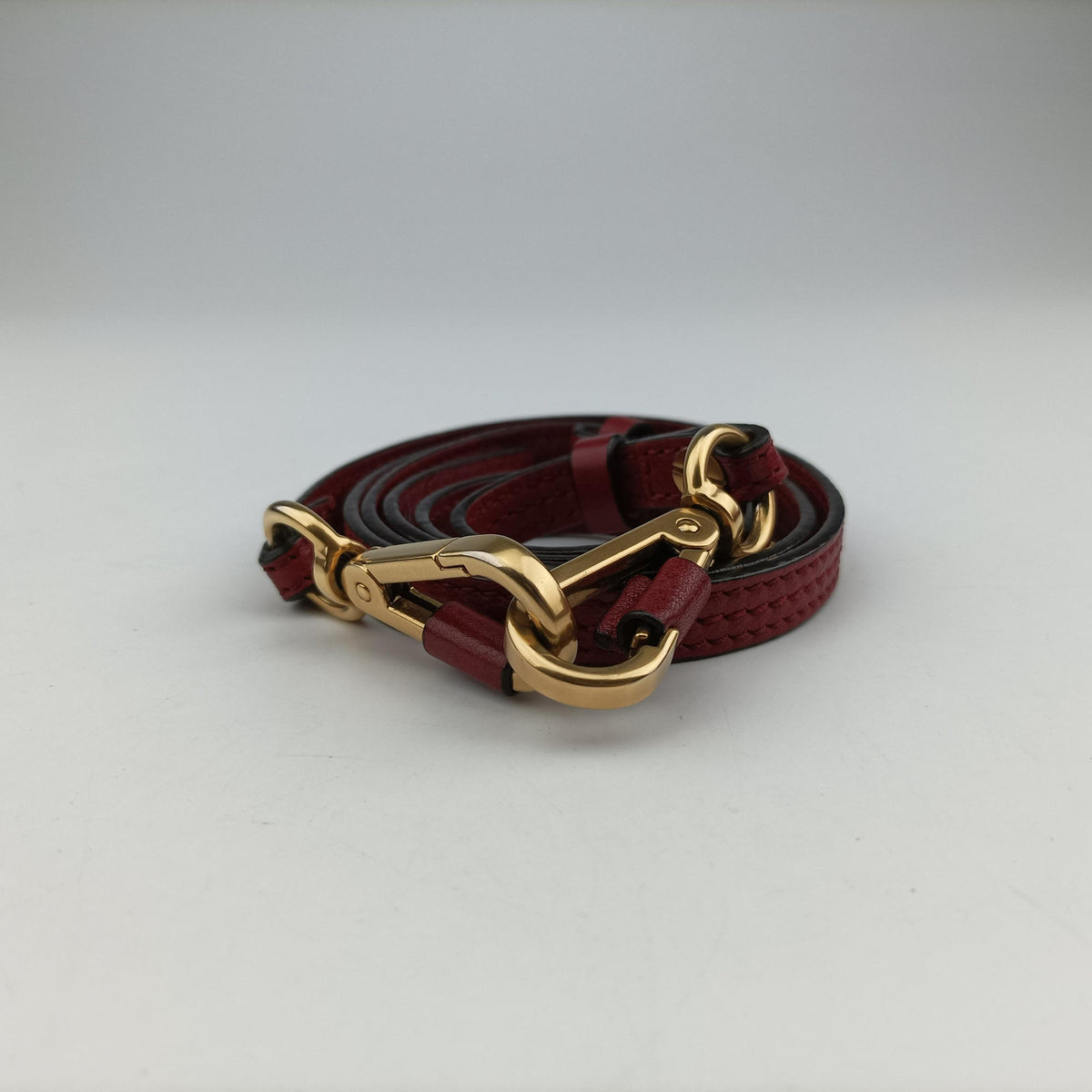 Pre-owned Chloe Bracelet Nile Red Leather  shoulderbag | stylenewstar