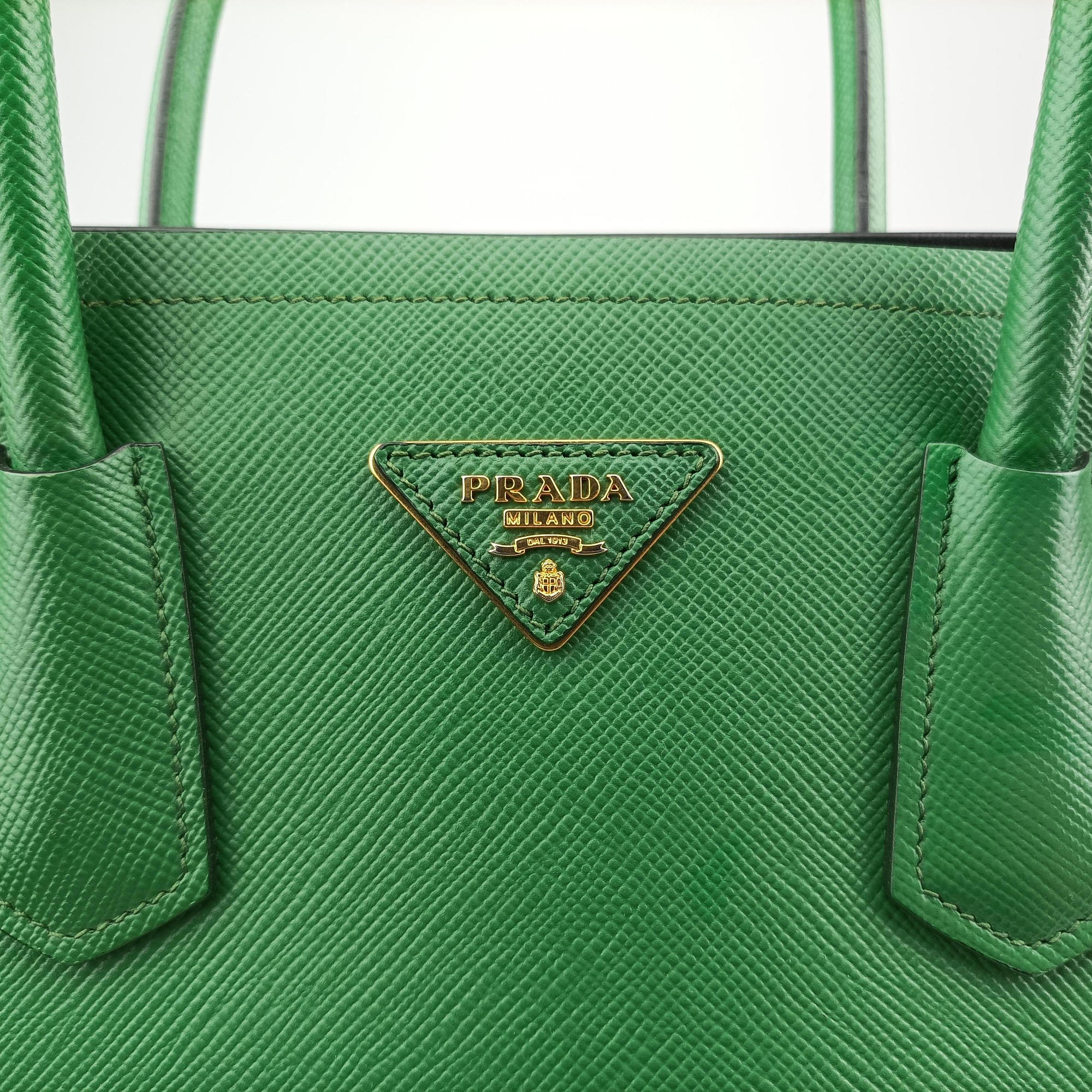 Pre-owned Prada Double Cuir Green SAFFIANO Leather B2756T handbag | stylenewstar