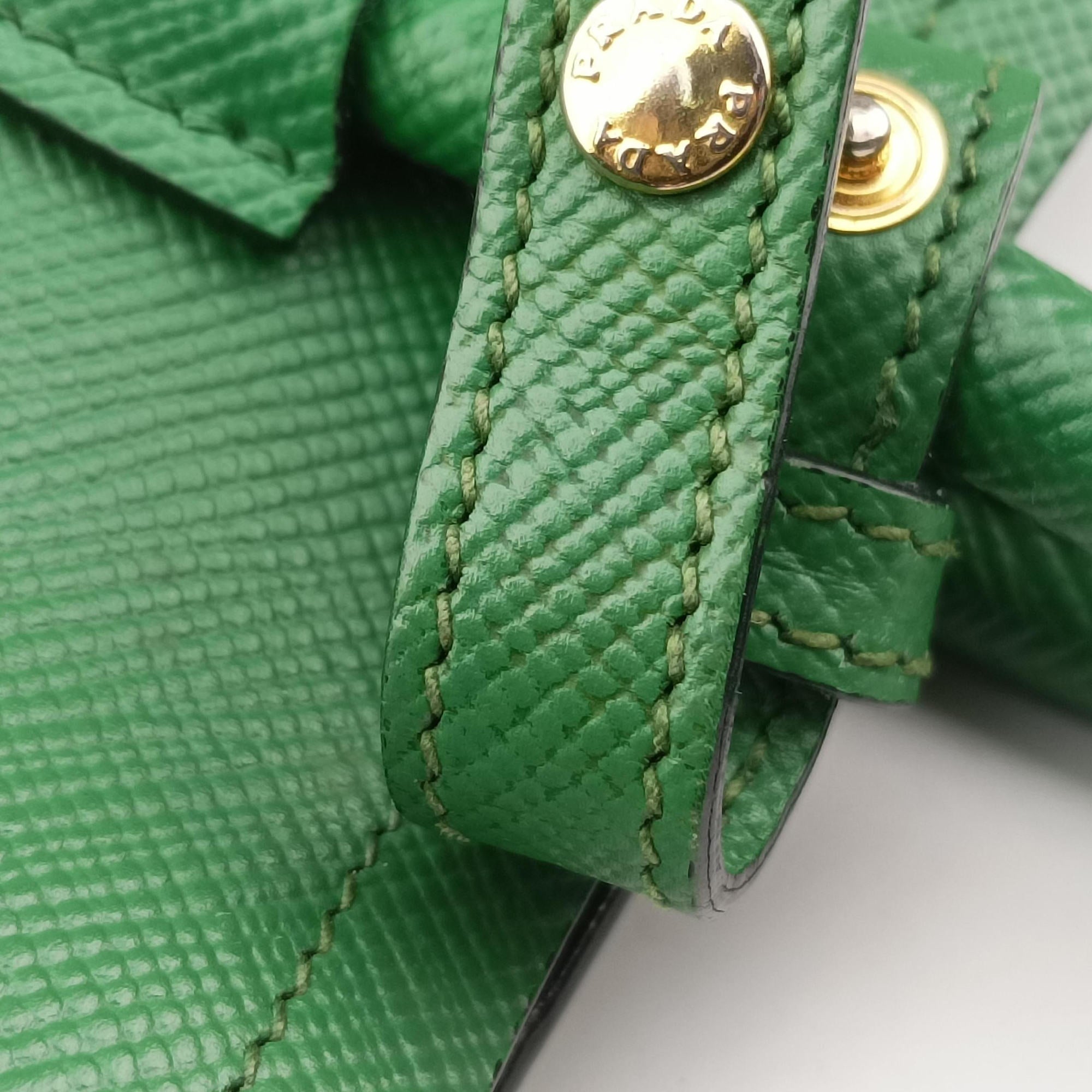 Pre-owned Prada Double Cuir Green SAFFIANO Leather B2756T handbag | stylenewstar