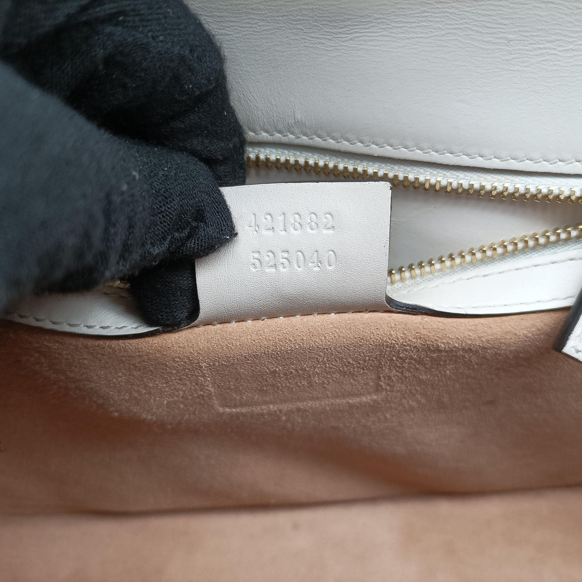 Pre-owned Gucci Sylvie Ivory×navy×red Leather 421882 shoulderbag | stylenewstar