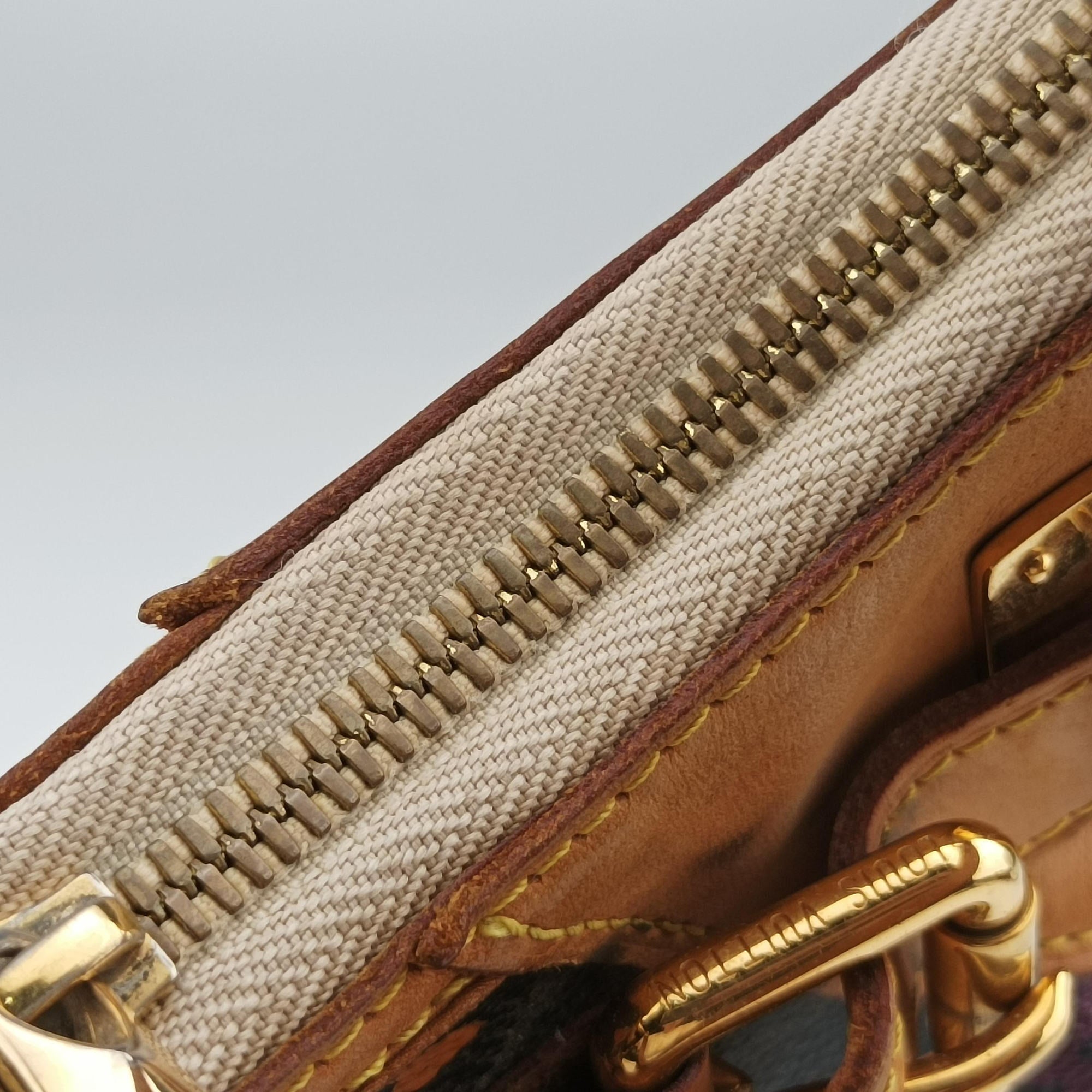 Pre-owned Louis Vuitton GRETA Noir Monogram Multicolor M40196 shoulderbag | stylenewstar