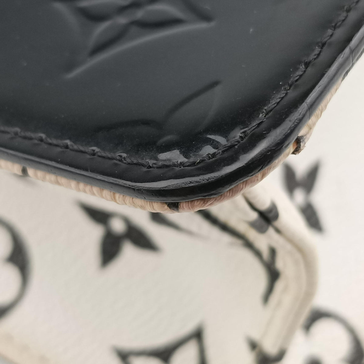 Pre-owned Louis Vuitton Wynwood PM Noir × White Monogram Canvas×Vernis×Epi M90445 shoulderbag | stylenewstar