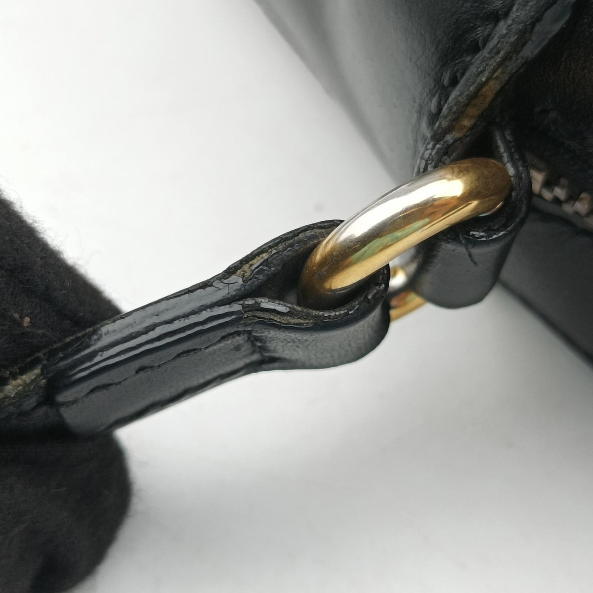 Pre-owned Gucci Bee Web Black Leather 412008 shoulderbag | stylenewstar