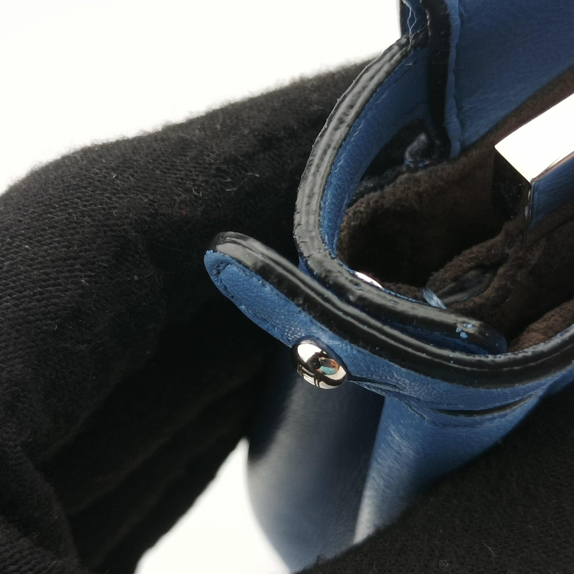 Pre-owned Fendi Micro Peekaboo Blue Leather 8M0355 shoulderbag | stylenewstar