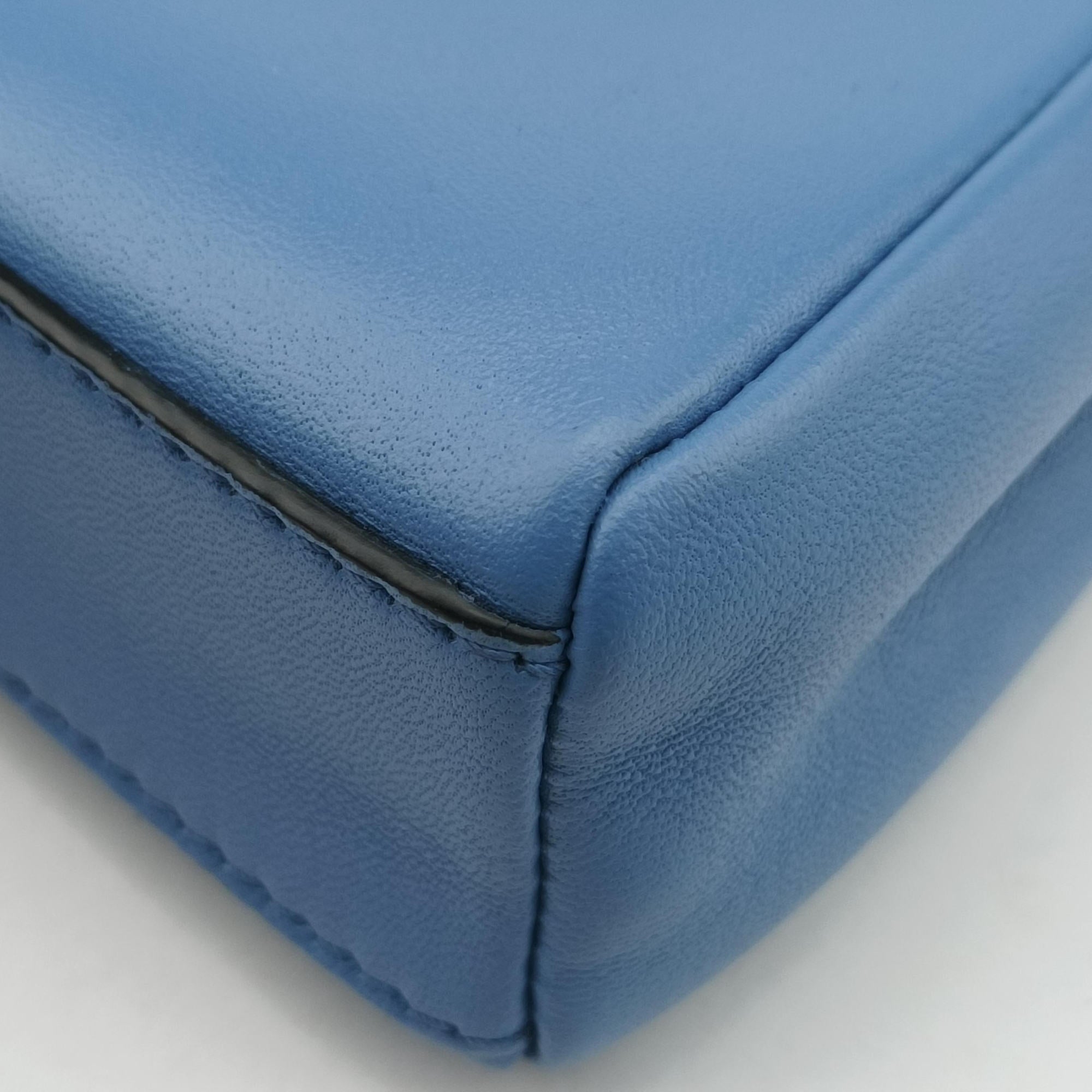 Pre-owned Fendi Micro Peekaboo Blue Leather 8M0355 shoulderbag | stylenewstar