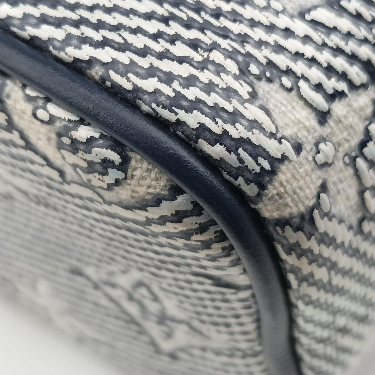Pre-owned Louis Vuitton Micro Vanity Gray×Blue MONOGRAM JACQUARD DENIM M82467 shoulderbag | stylenewstar