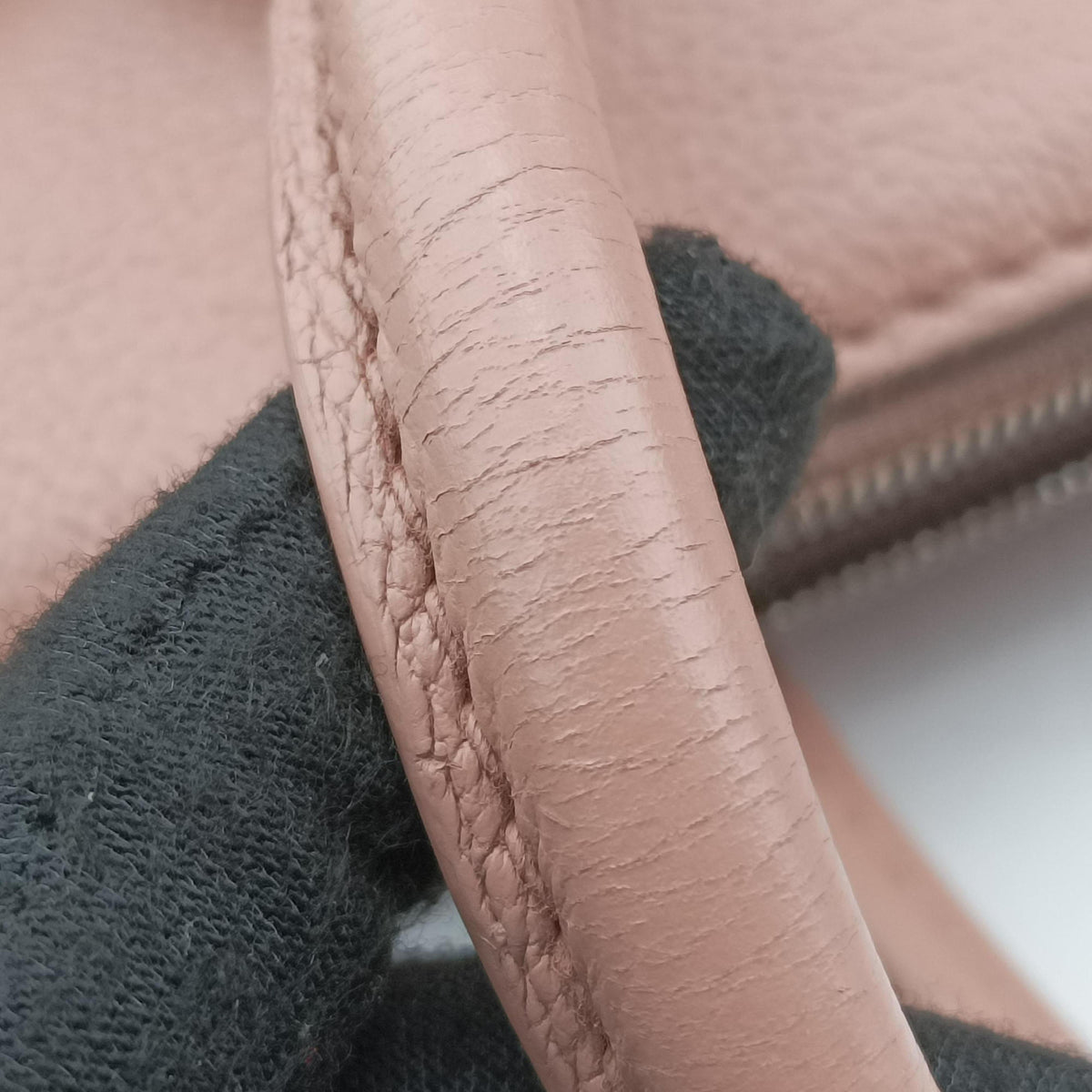 Pre-owned Louis Vuitton Lockit PM Magnolia Leather M50029 shoulderbag | stylenewstar