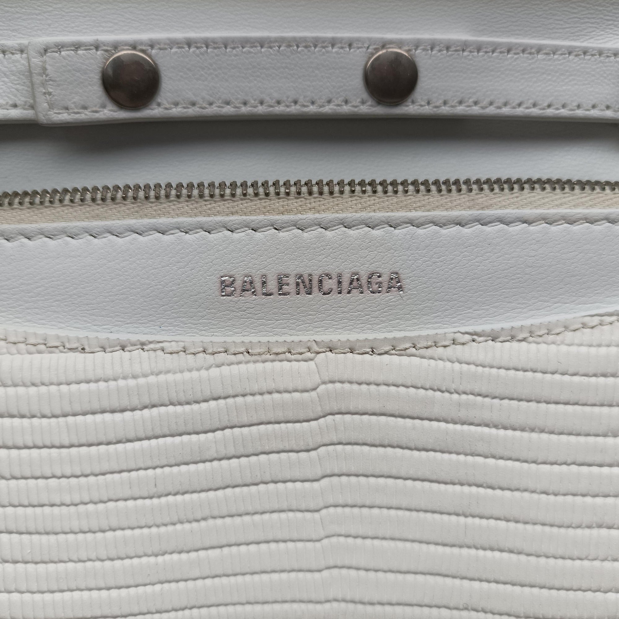 Pre-owned Burberry B.Logo White Leather  shoulderbag | stylenewstar
