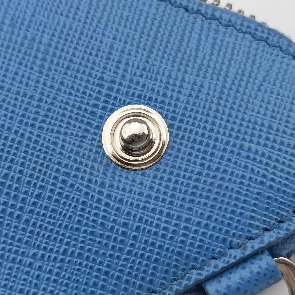 Pre-owned Prada Triangle Logo Plate Blue SAFFIANO Leather 1NR015 shoulderbag | stylenewstar