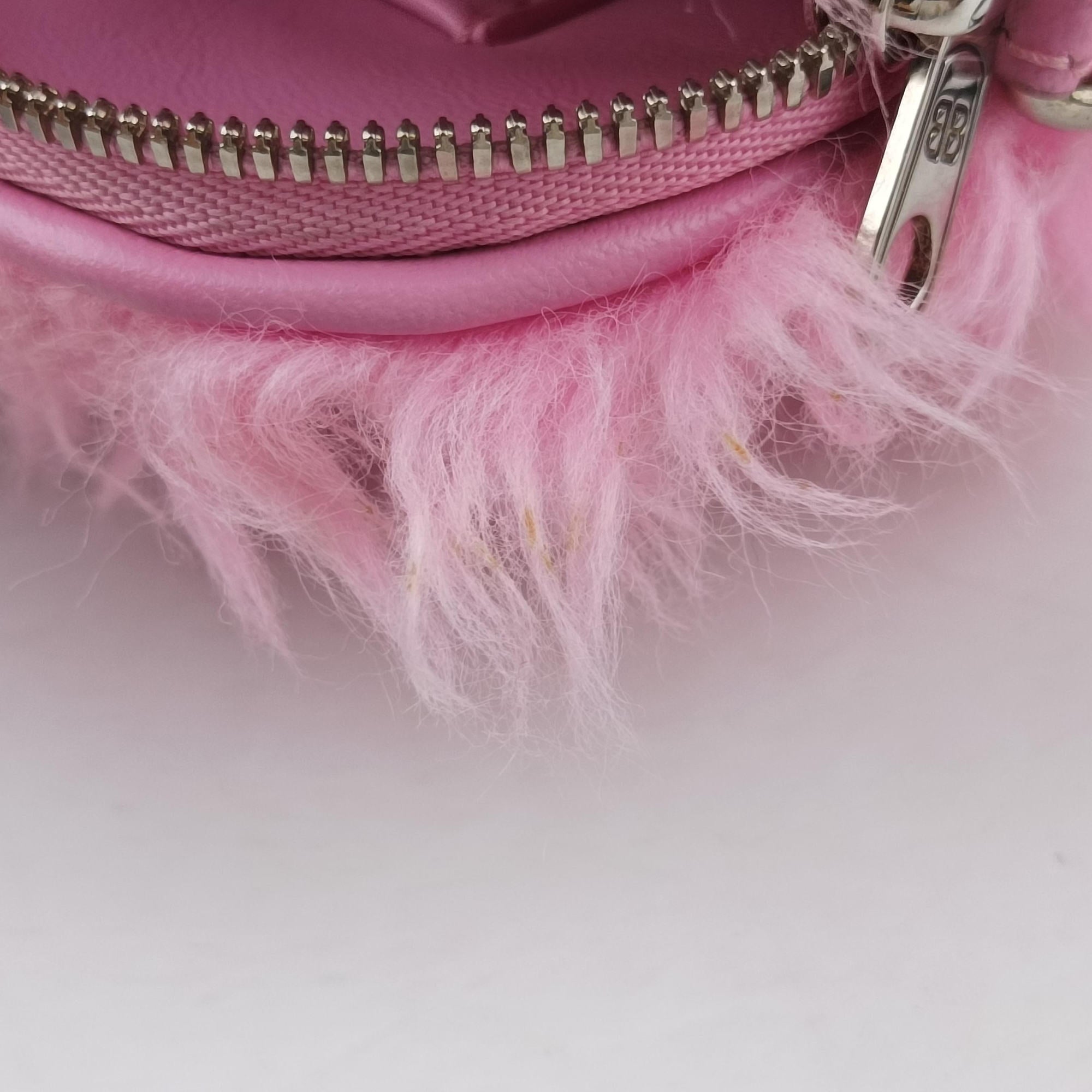 Vintage Balenciaga Le Cagole Pink Faux fur  shoulderbag | stylenewstar