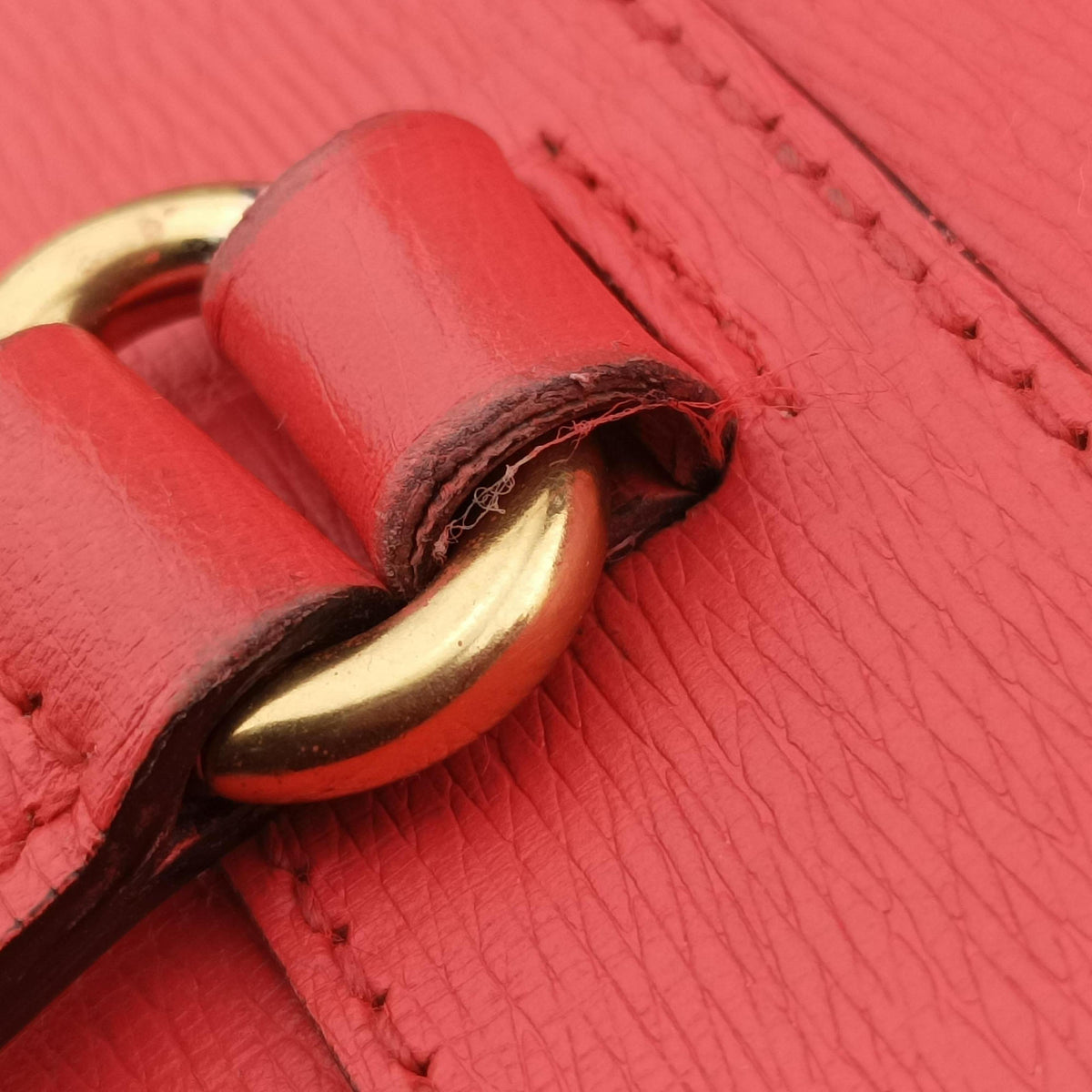 Secondhand Gucci Bright Bit Red Leather 319795 shoulderbag | stylenewstar