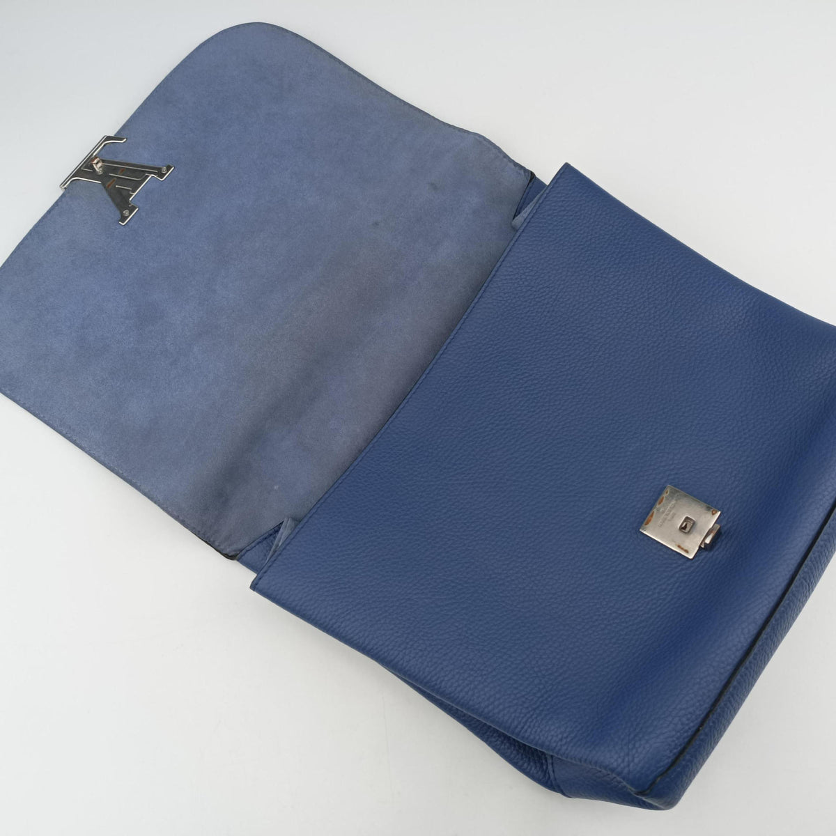 Pre-owned Louis Vuitton VOLTA ブルー Taurillon leather M50255 shoulderbag | stylenewstar