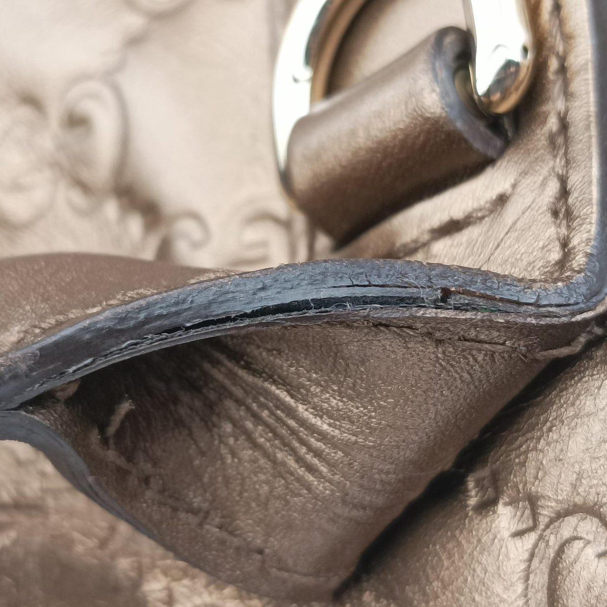 Pre-owned Gucci Heart Bit charm Brown leather 269956 handbag | stylenewstar