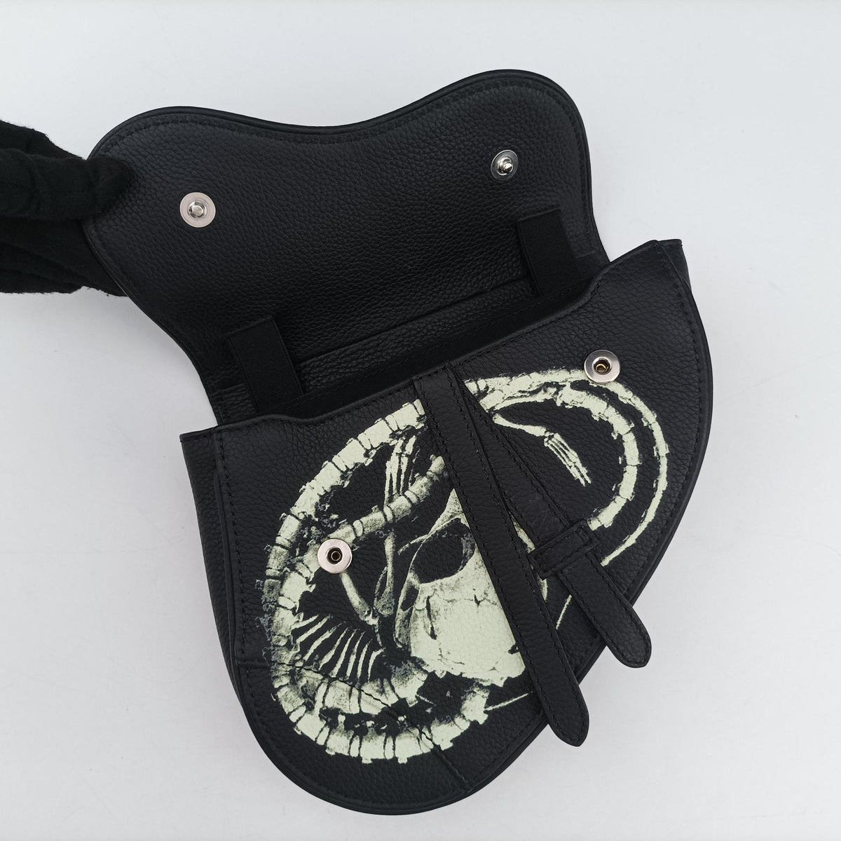 Pre-owned Christian Dior Cactus Jack Saddle Black Leather  bum bag/waist bag | stylenewstar