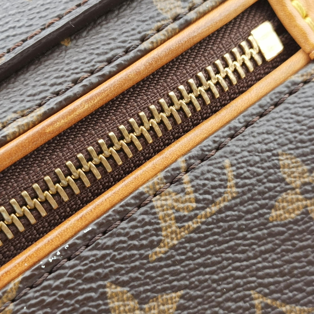 Secondhand Louis Vuitton OLYMPE Brown×Avane Monogram Canvas×calf leather M40925 handbag | stylenewstar