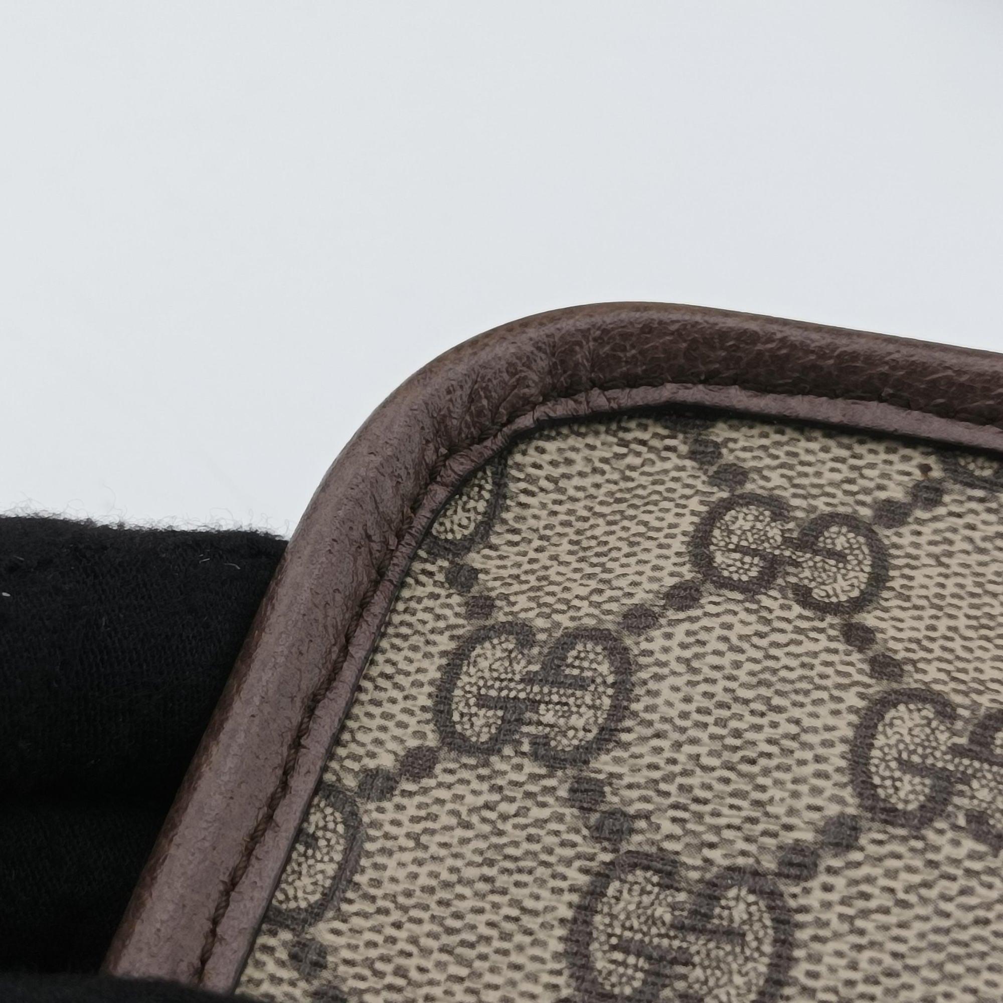 Secondhand Gucci NEO VINTAGE GG Supreme beige x Brown PVC coated canvas×Leather 493930 bum bag/waist bag | stylenewstar