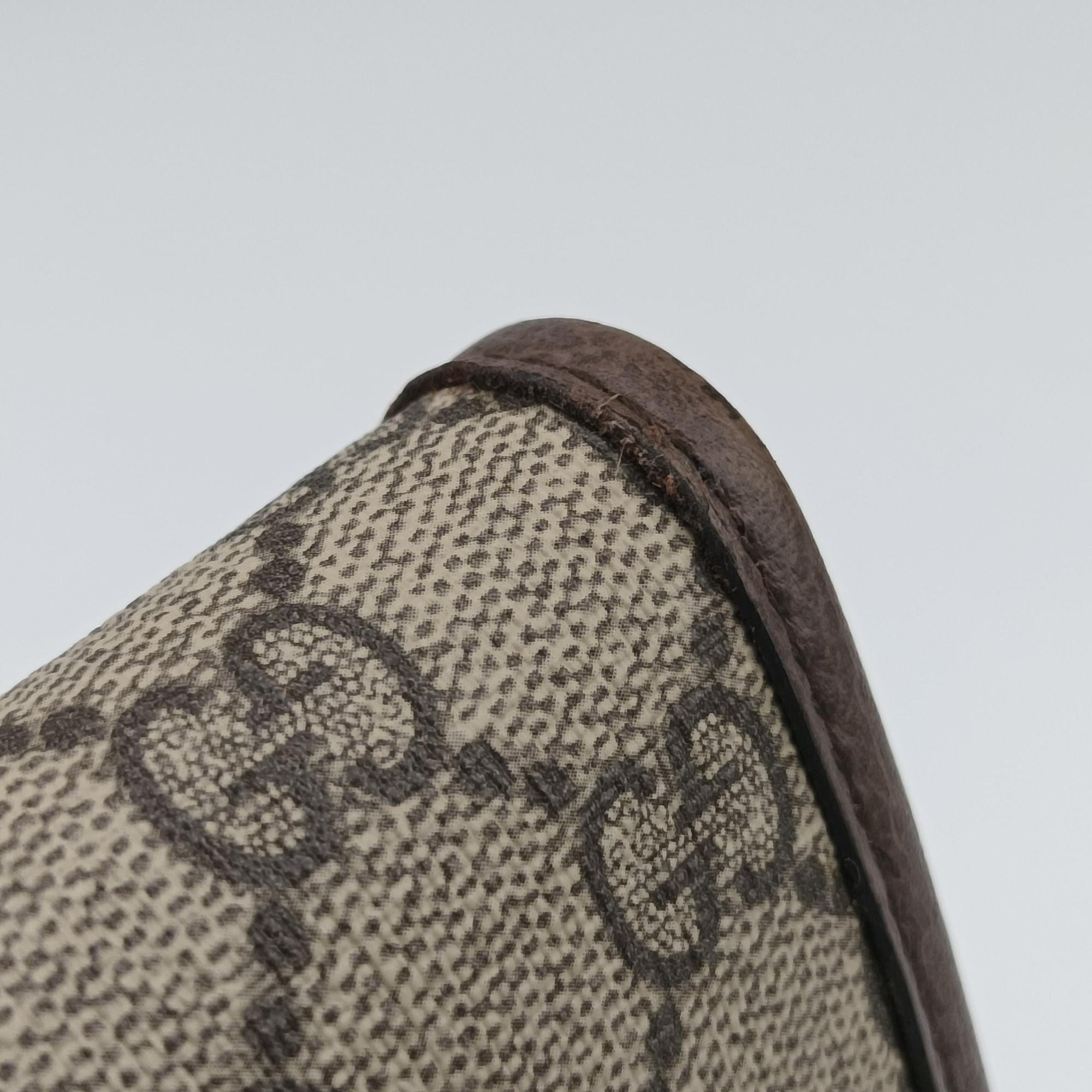 Secondhand Gucci NEO VINTAGE GG Supreme beige x Brown PVC coated canvas×Leather 493930 bum bag/waist bag | stylenewstar