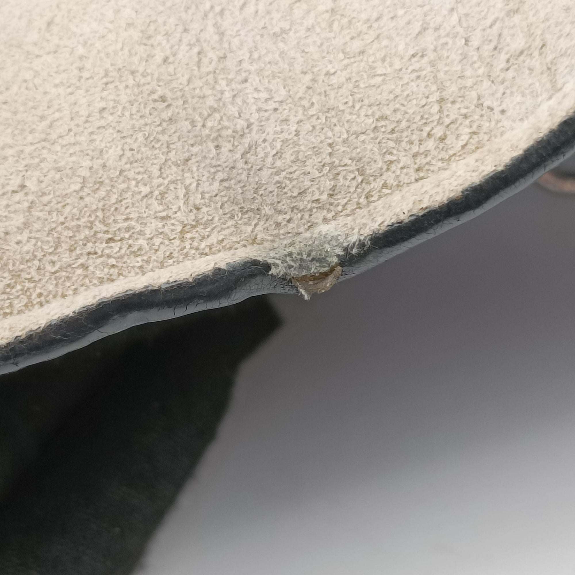 Pre-owned Louis Vuitton Twist MM Denim blue Epi M50271 shoulderbag | stylenewstar
