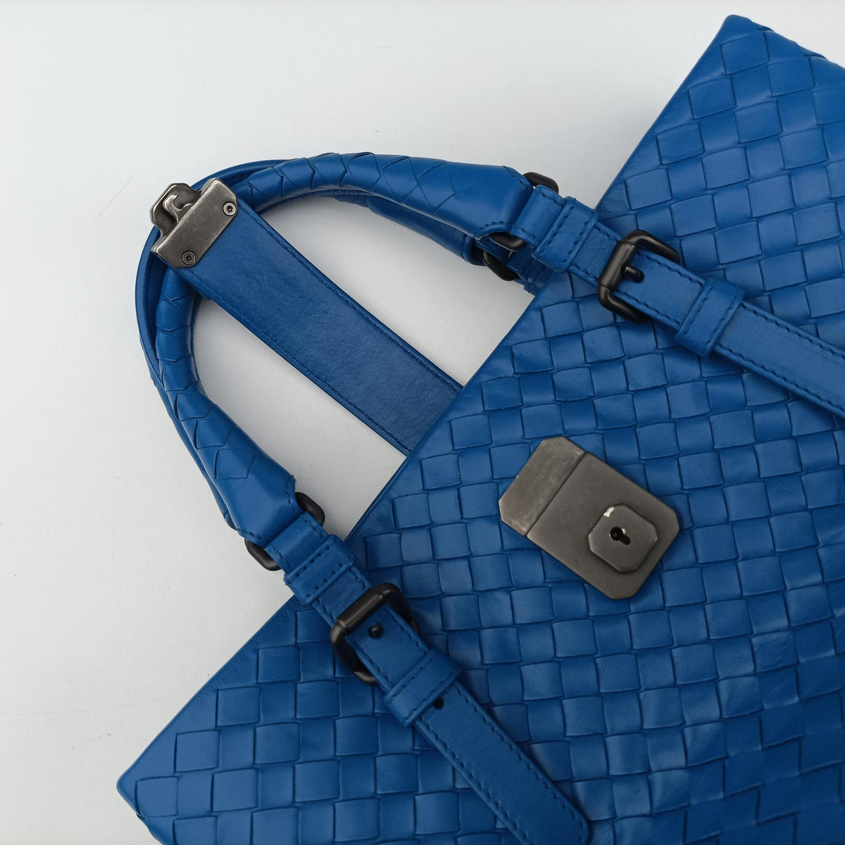 Vintage Bottega Veneta Roma Intrecciato Blue lambskin  handbag | stylenewstar